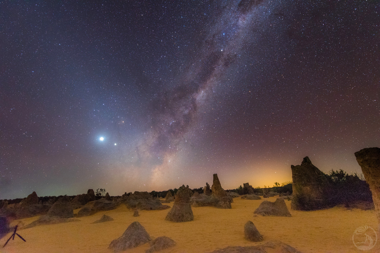 尖峰石阵的银河，木星和金星