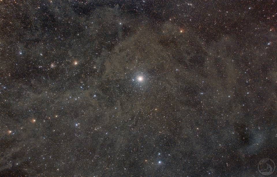 北极星和共耀星云