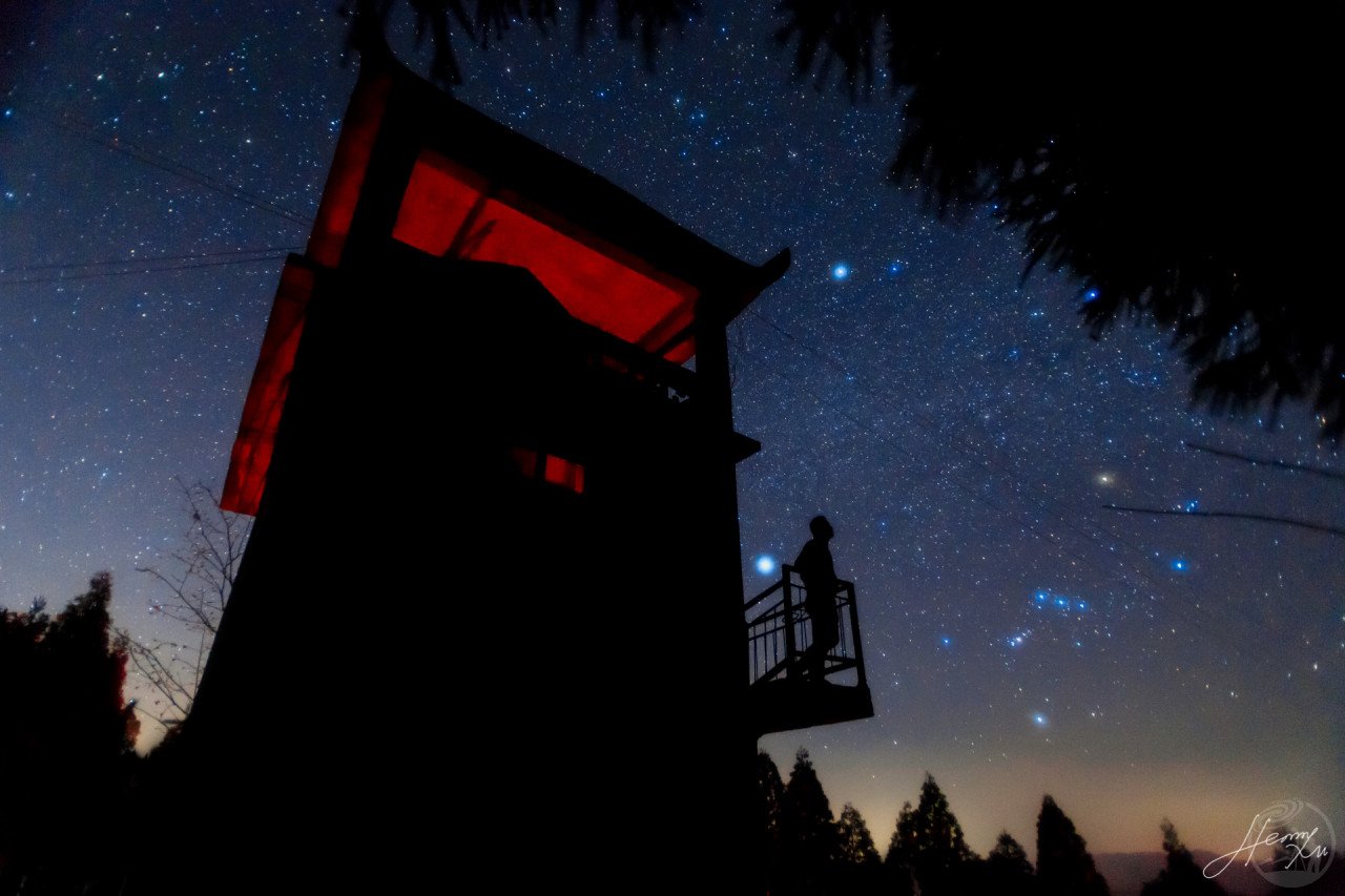 仰望冬夜星空