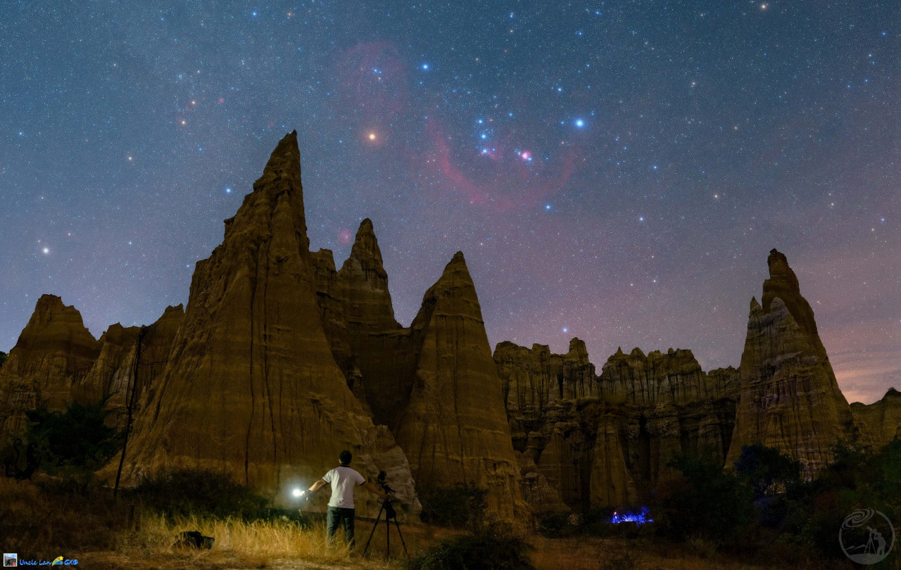 浪巴铺土林星空