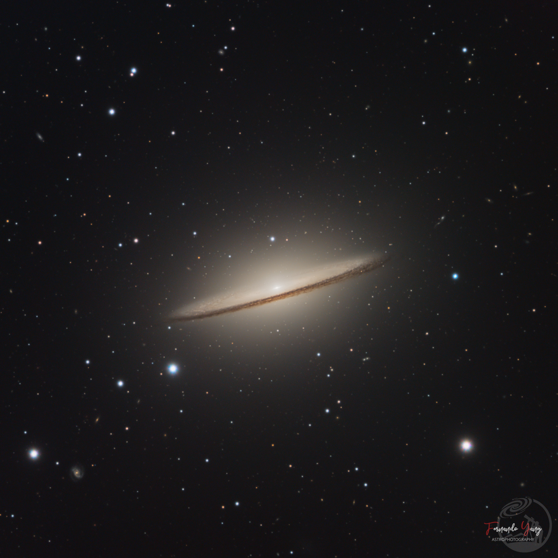 M104 草帽星系