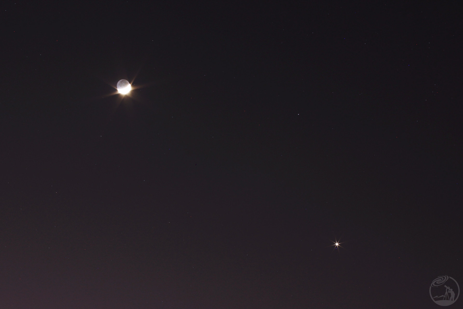 金星合月