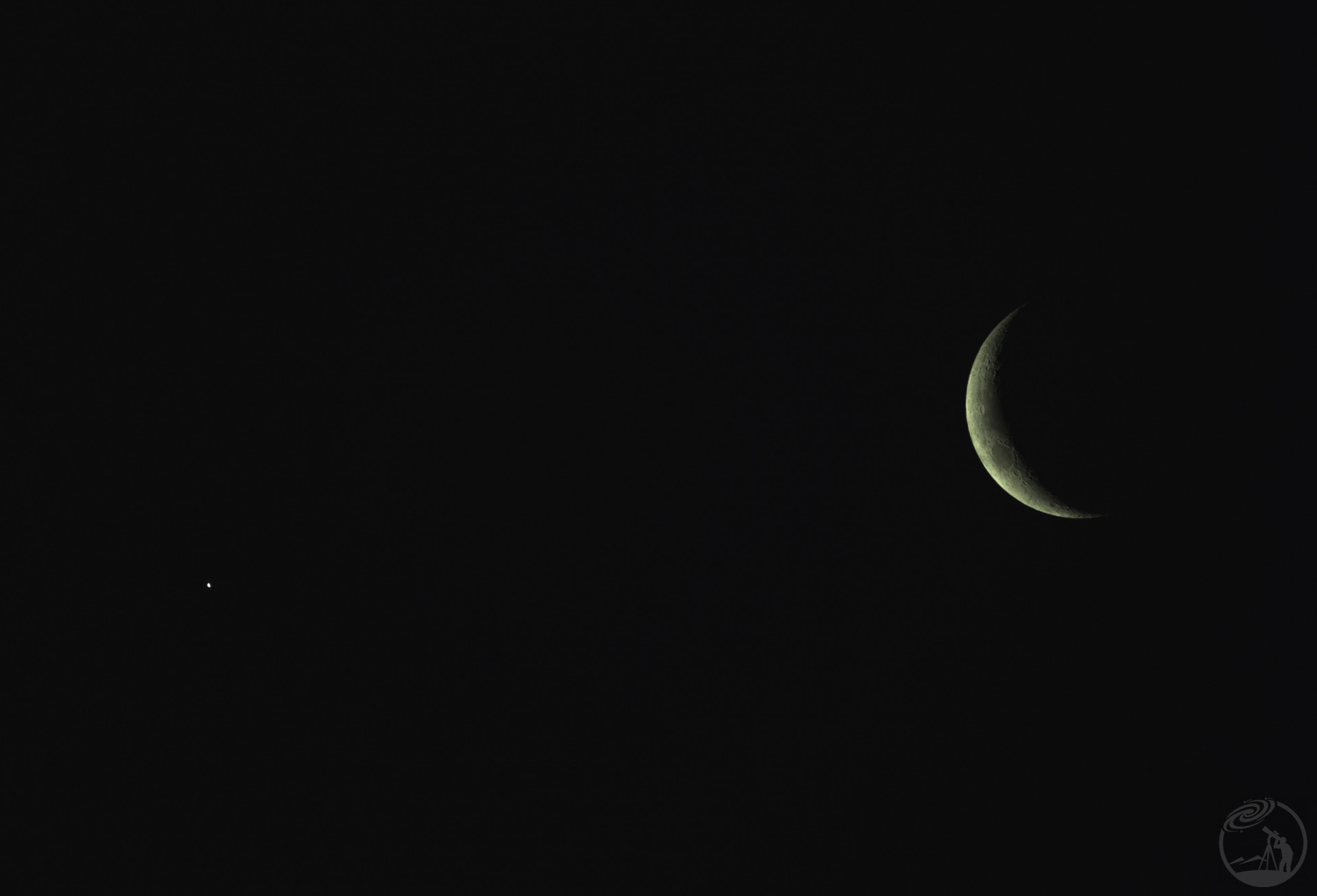 金星合月