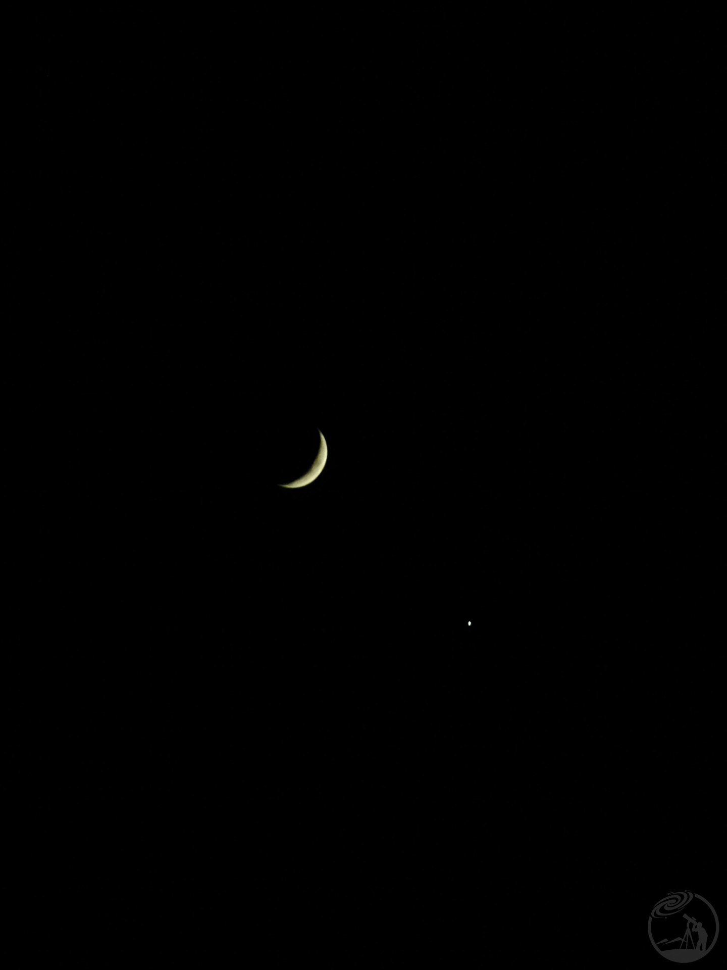 手机拍金星伴月