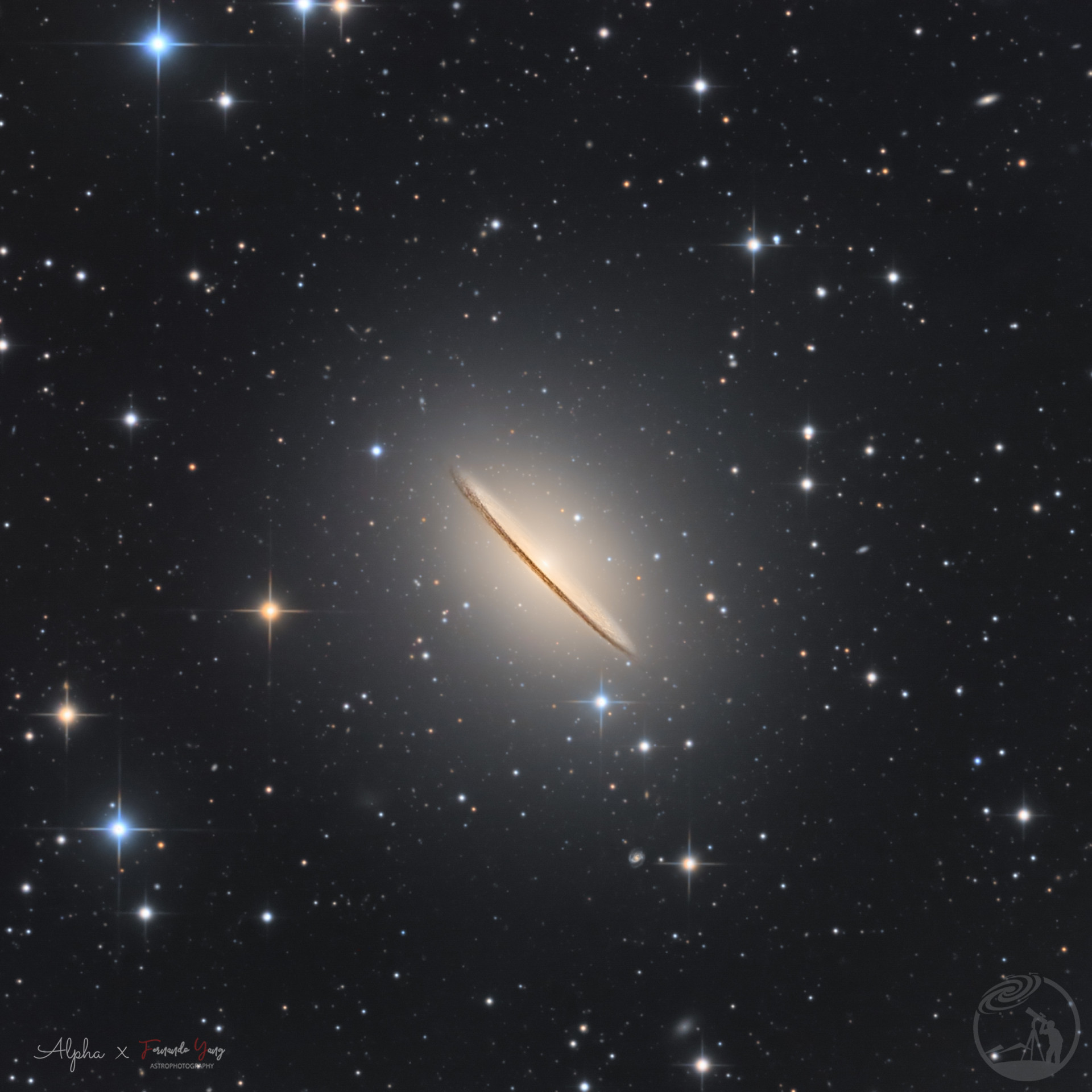 M104 草帽星系