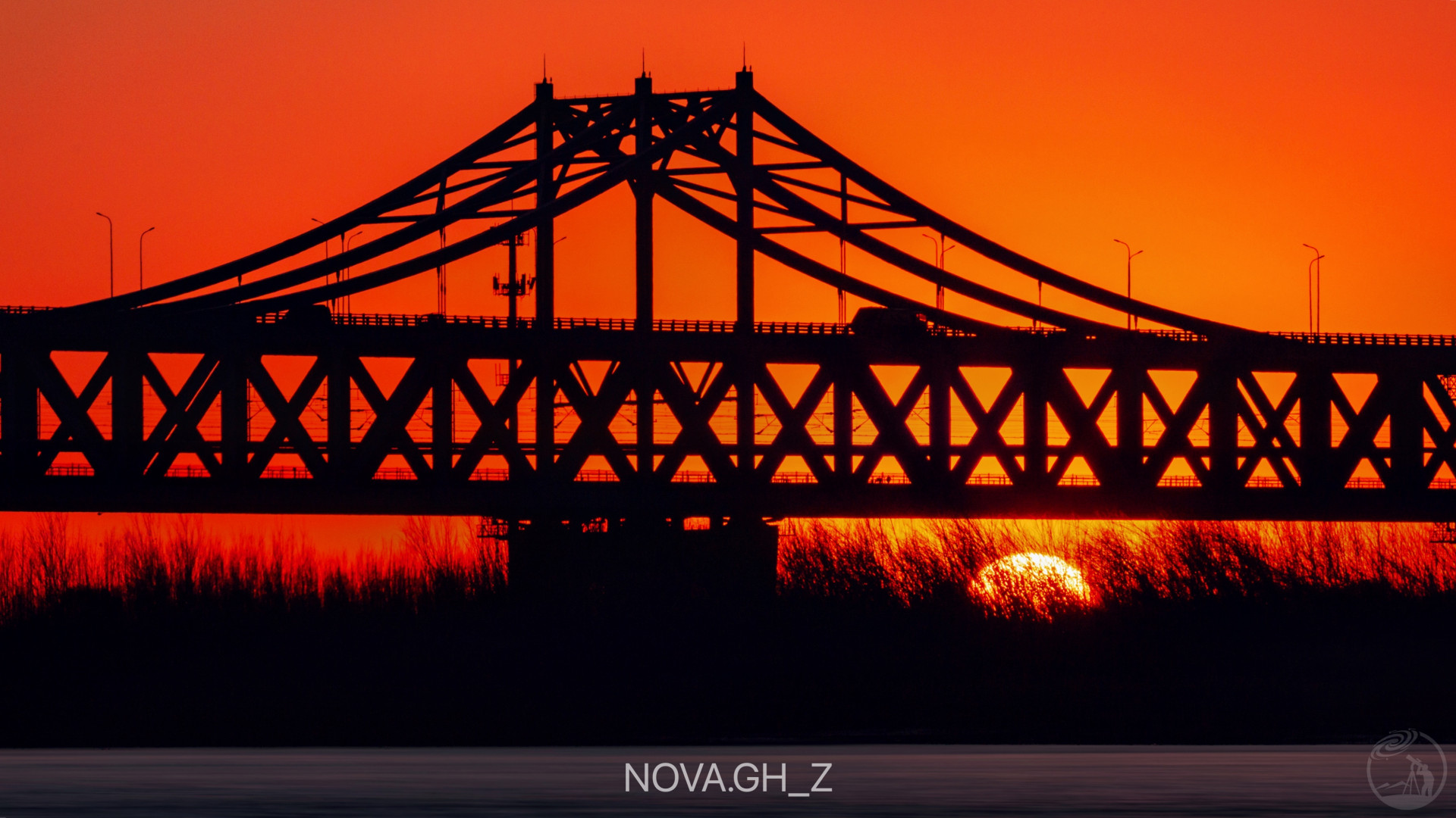 黄河大桥的夕阳