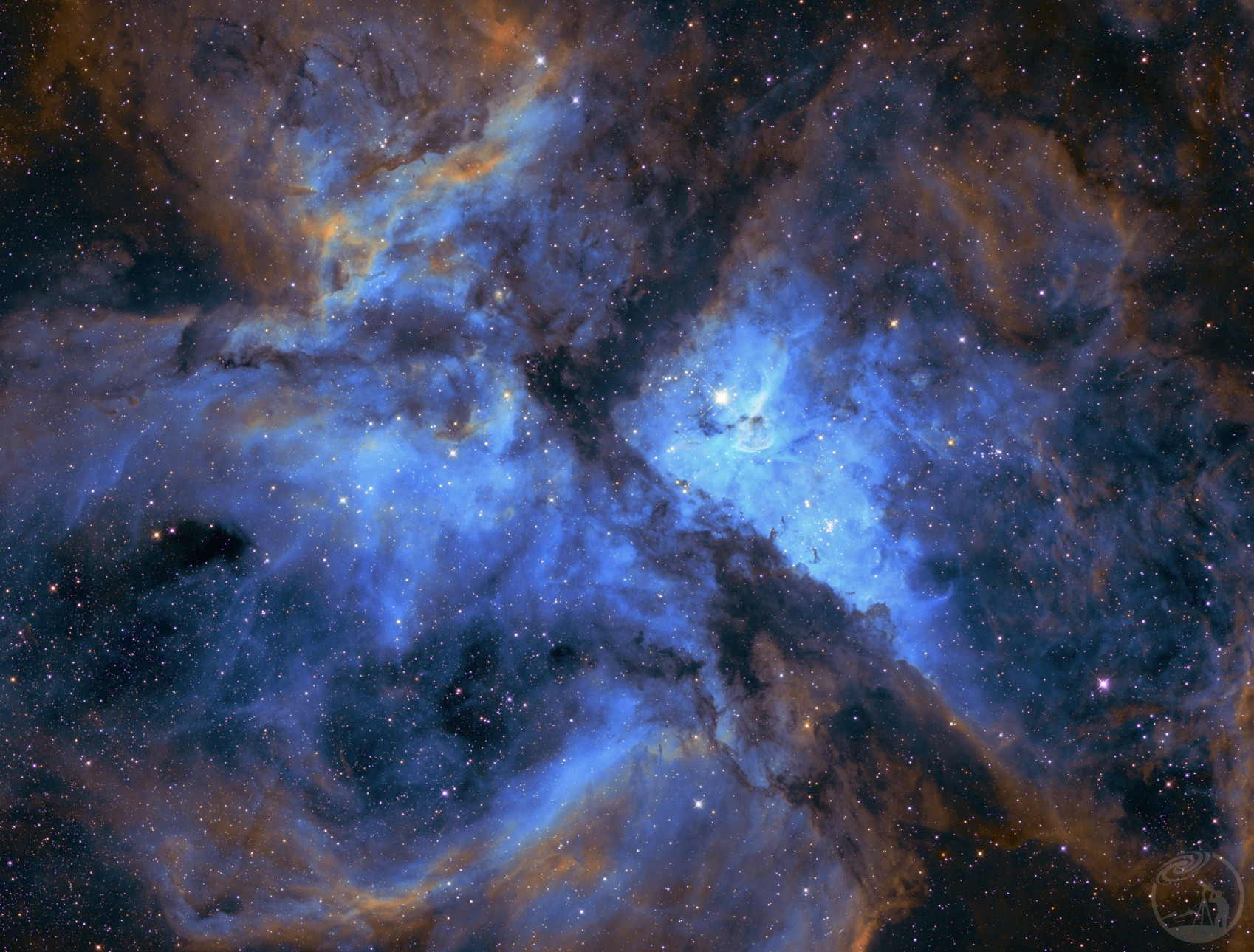 NGC3327船底星云