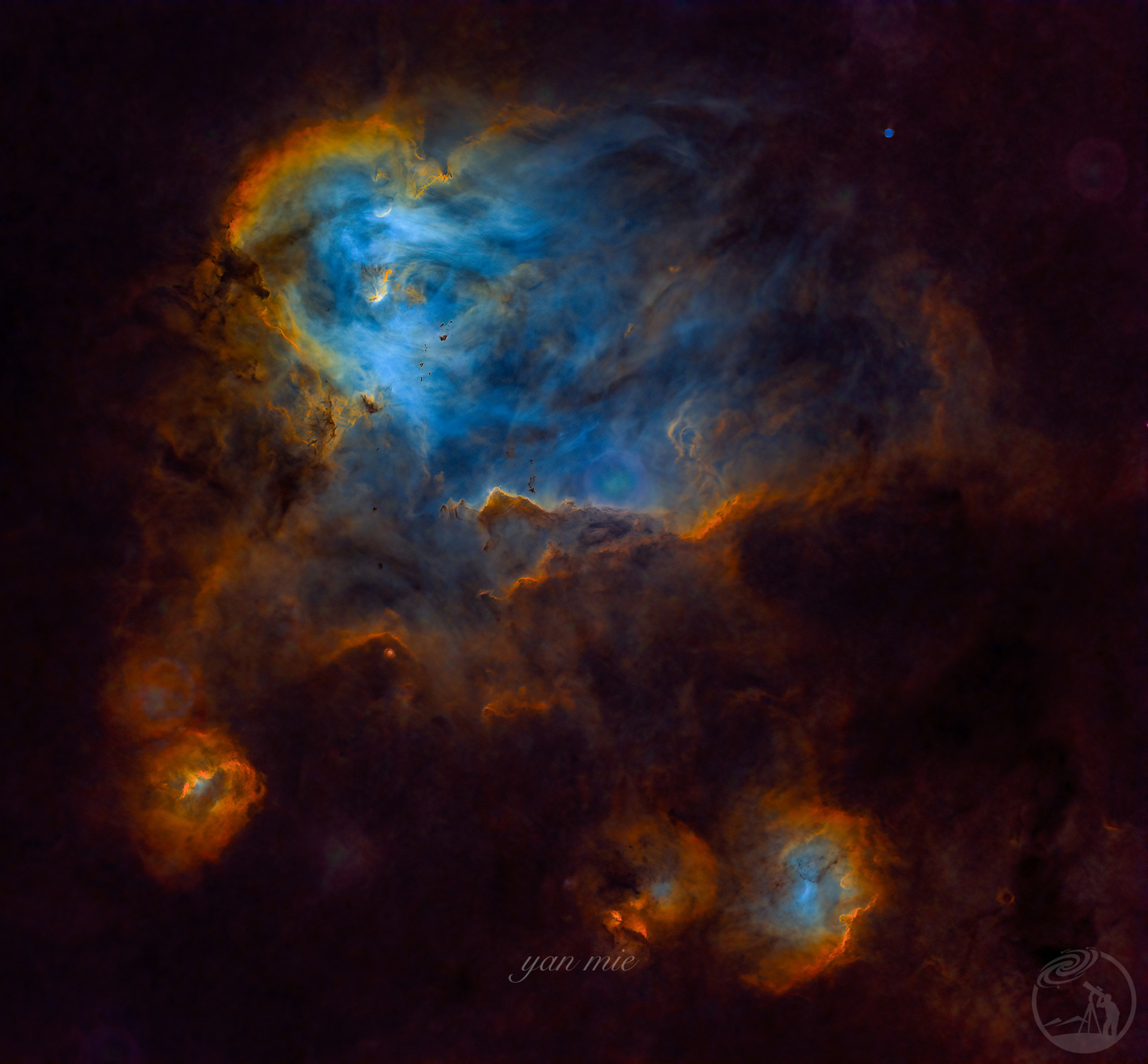 IC2944奔鸡星云