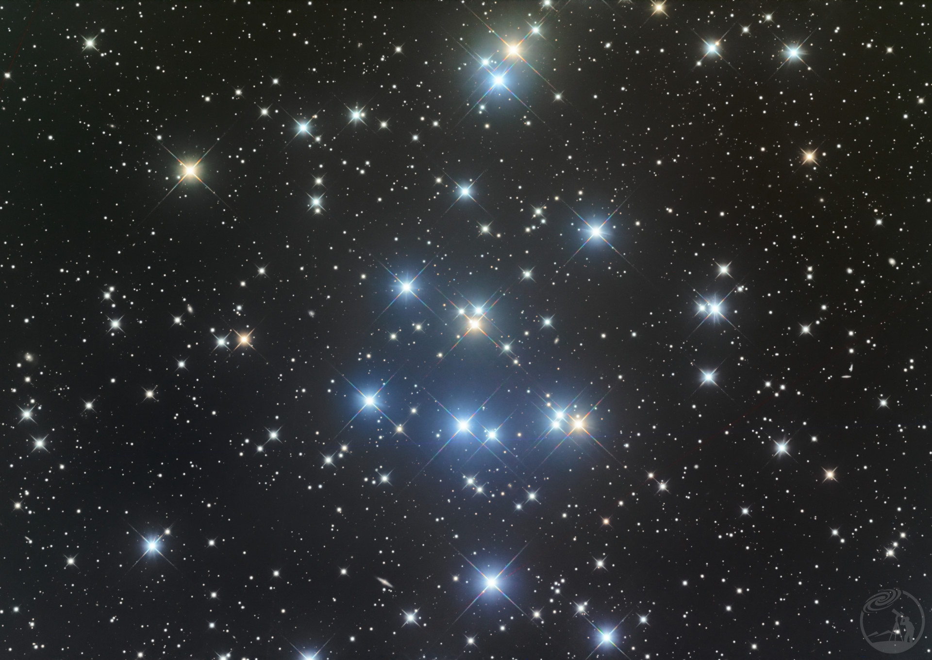 m44