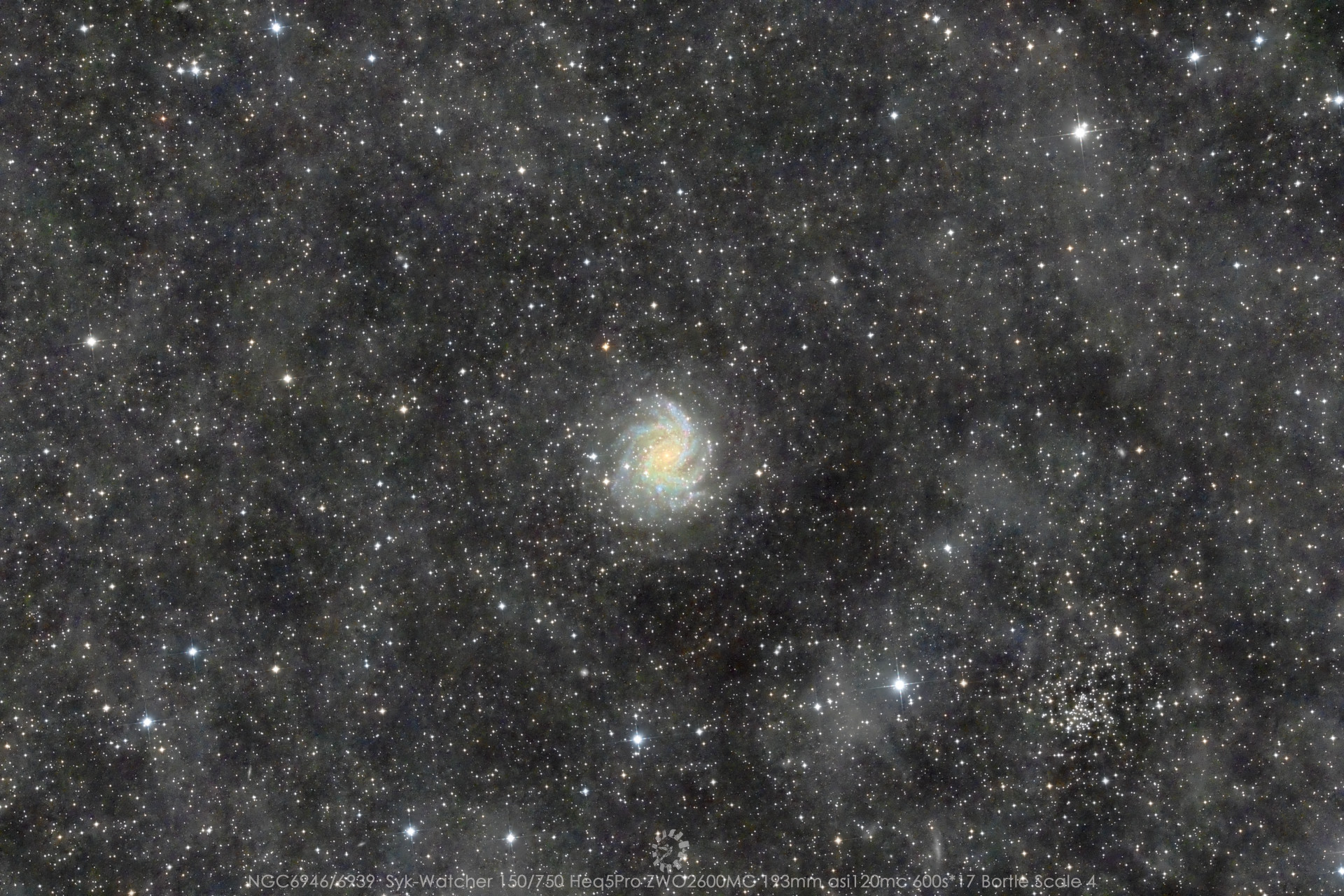 NGC6946/6939 烟火星系