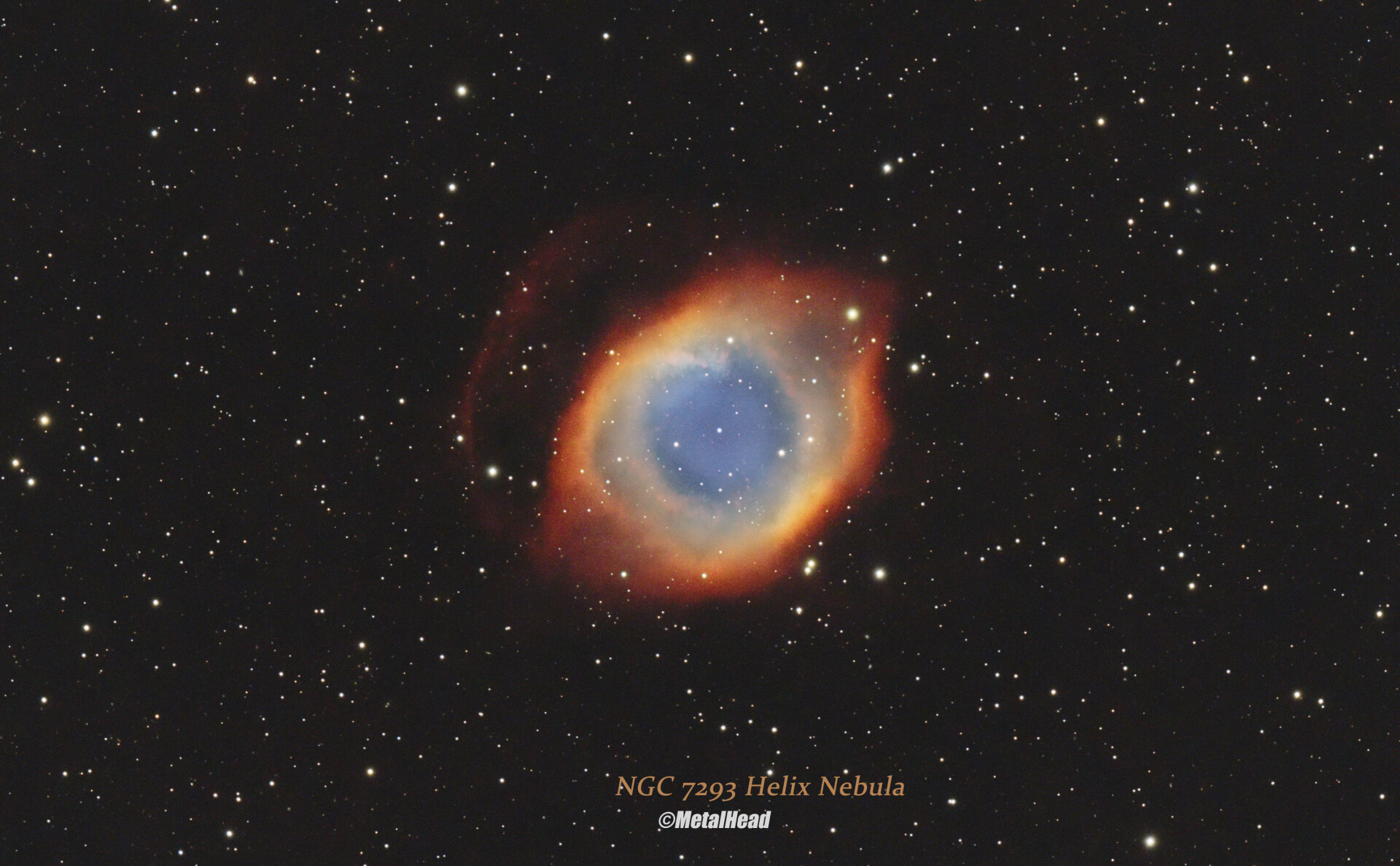 尝试彩机模仿哈勃色NGC7293上帝之眼