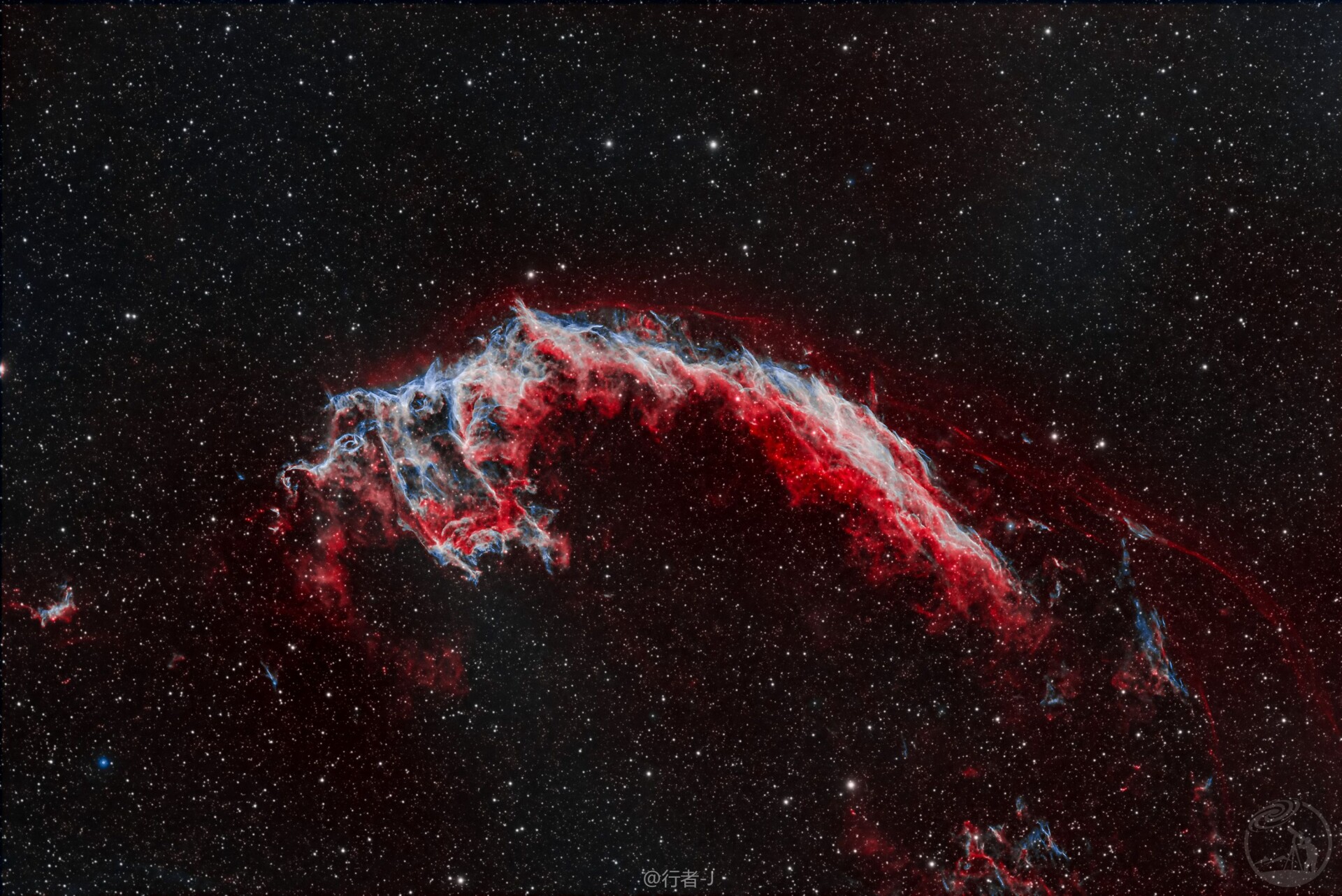 东面纱星云 NGC6992