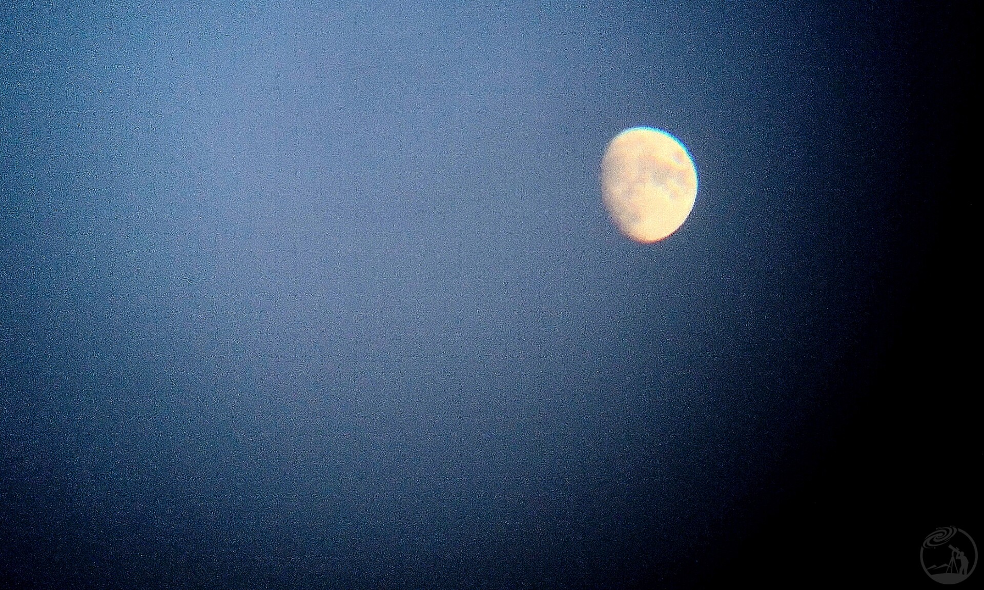 单筒渐盈凸月-2