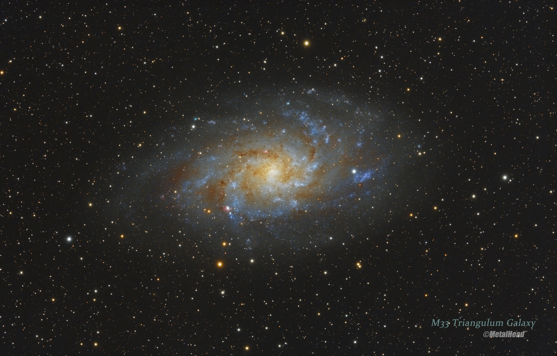 彩机M33 三角座星系