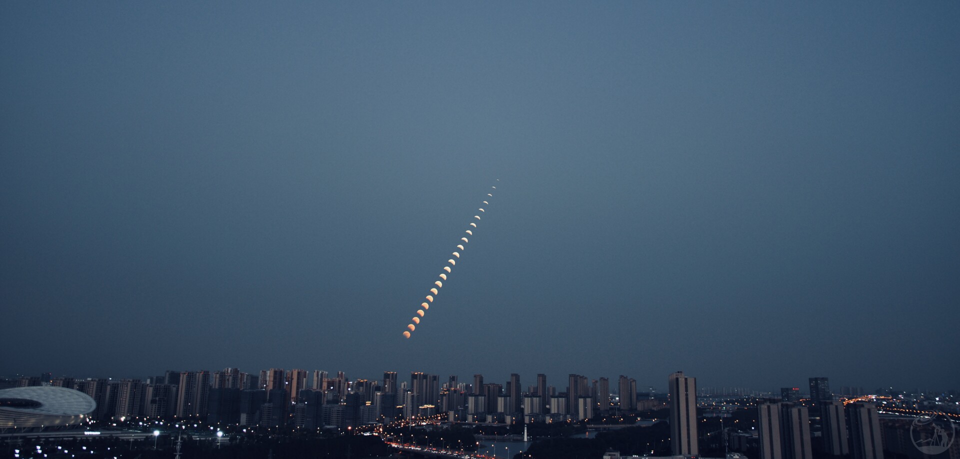 2022月全食全景