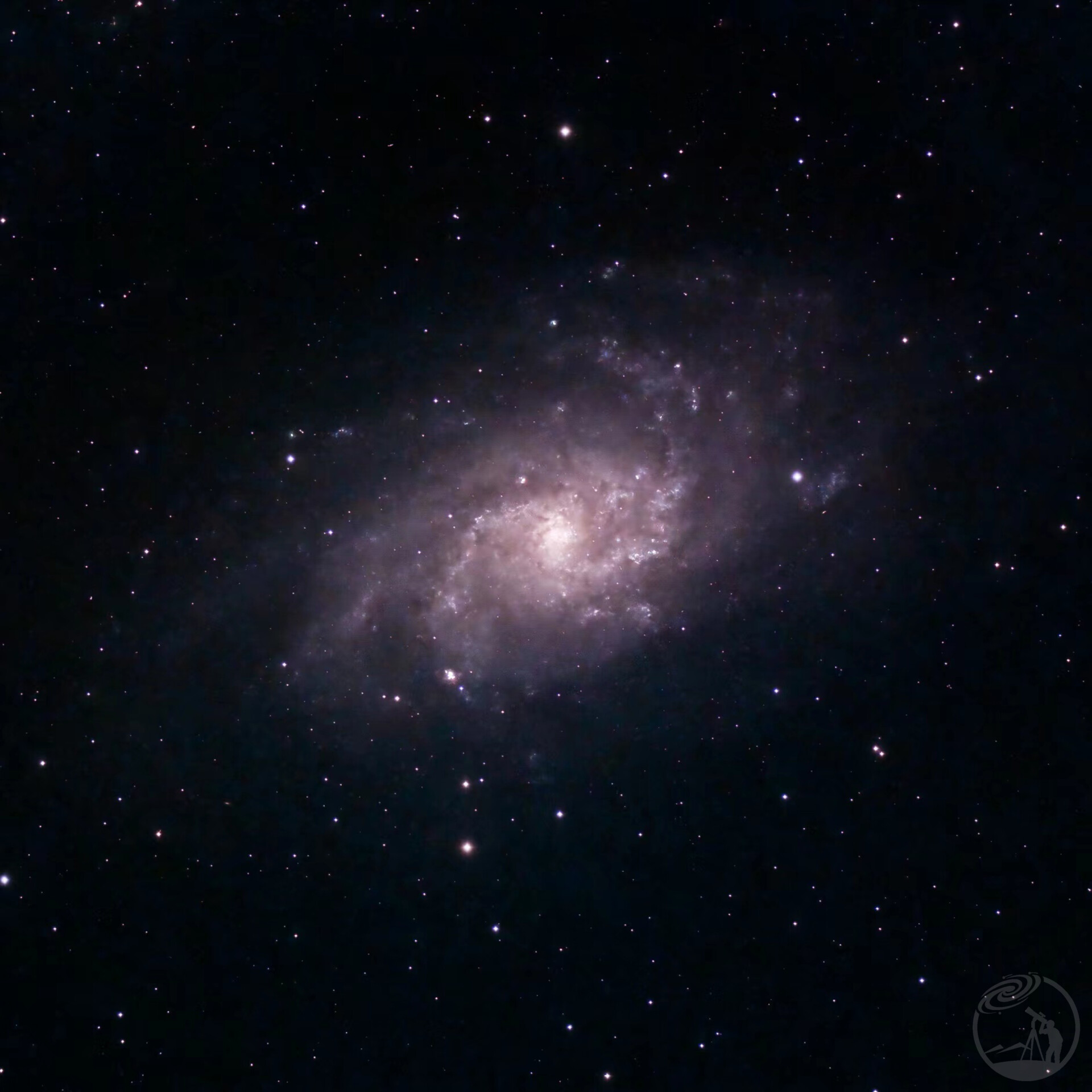 M33三角座星系