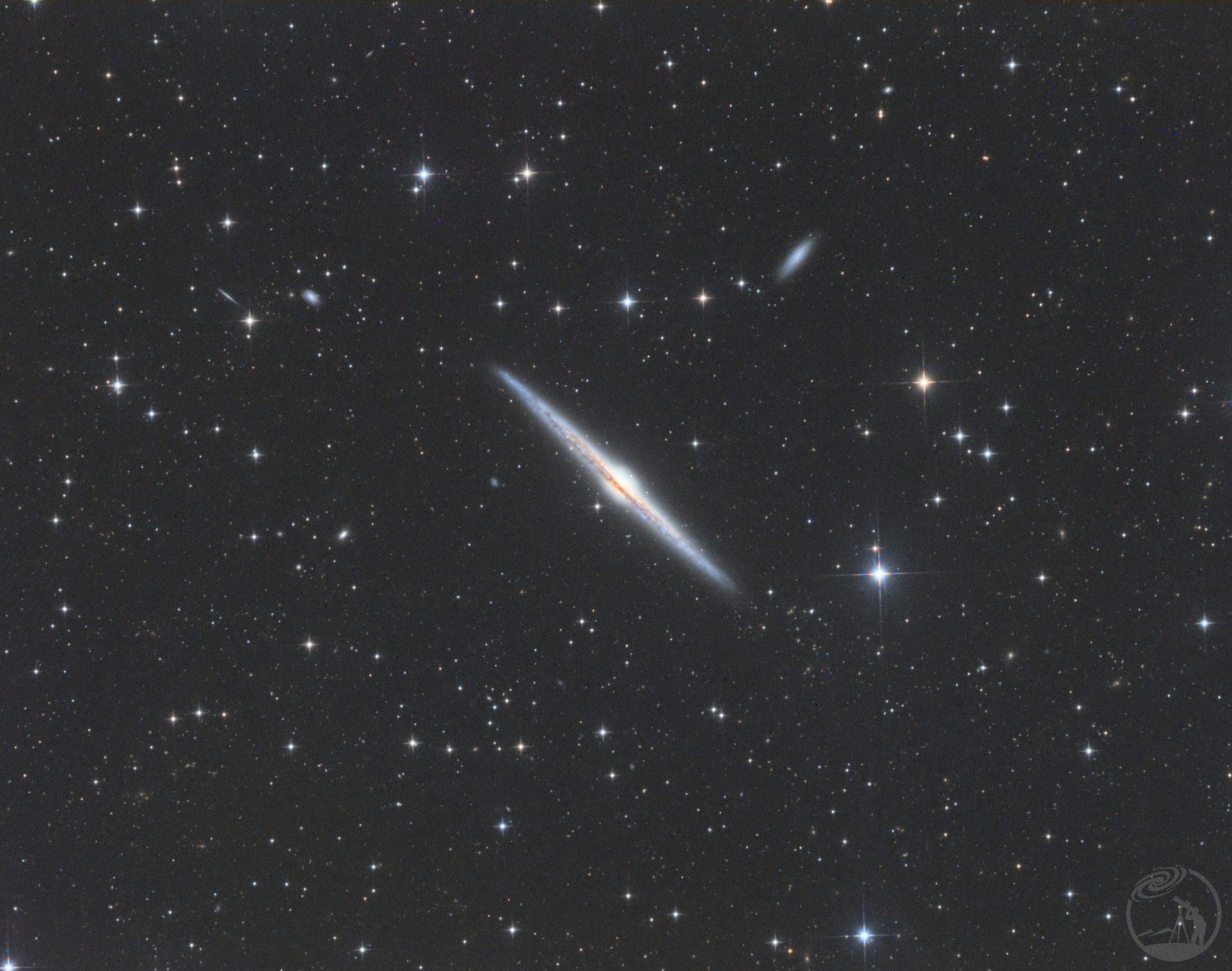 NGC4565侧向星系