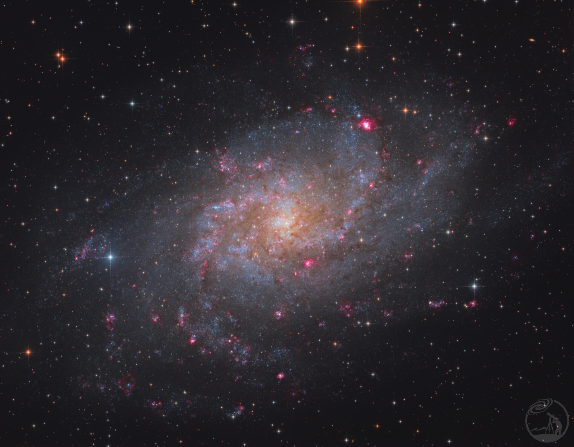 M33 三角座星系