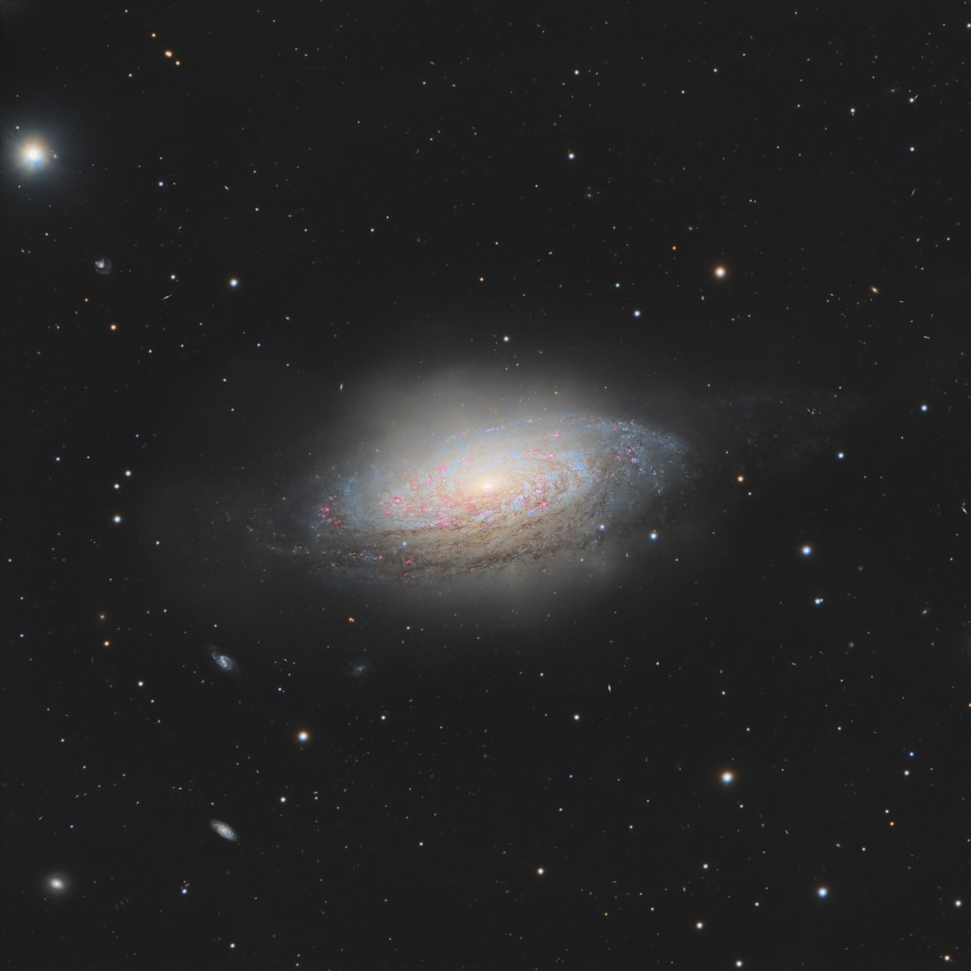 NGC3521漩涡星系