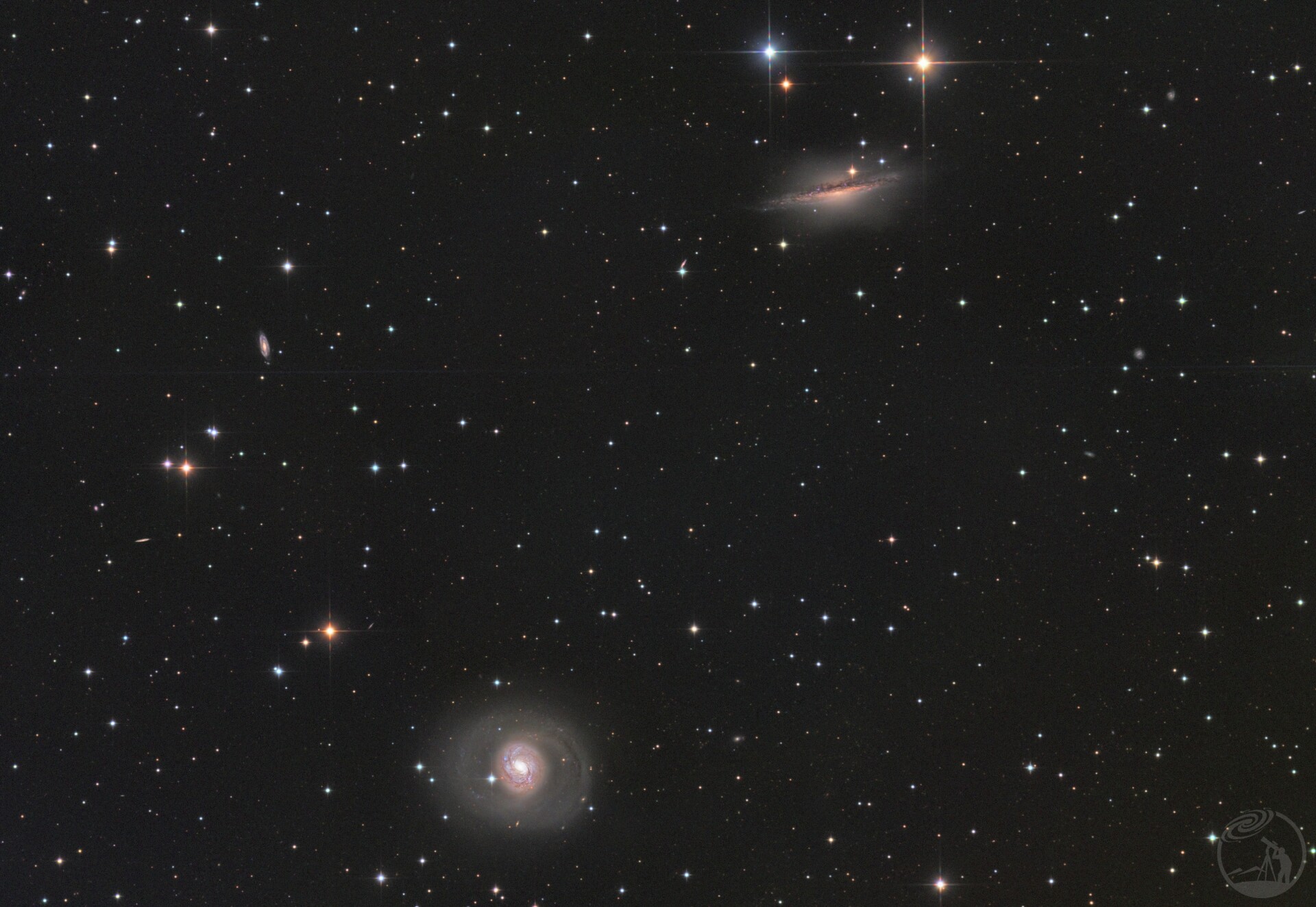 老黑打野之m77&NGC1055表情包星系