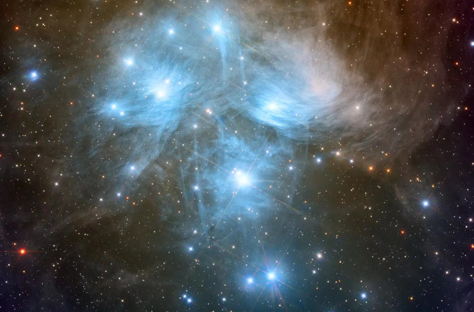 【黑区素材】M45 昂宿星团 