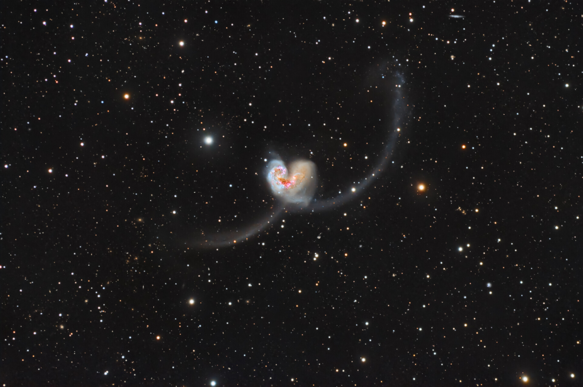 触须星系 ngc4038 ngc4039