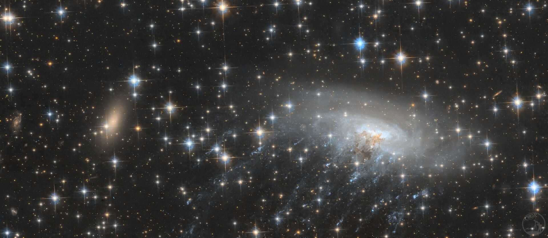 ESO-137-001，水母星系
