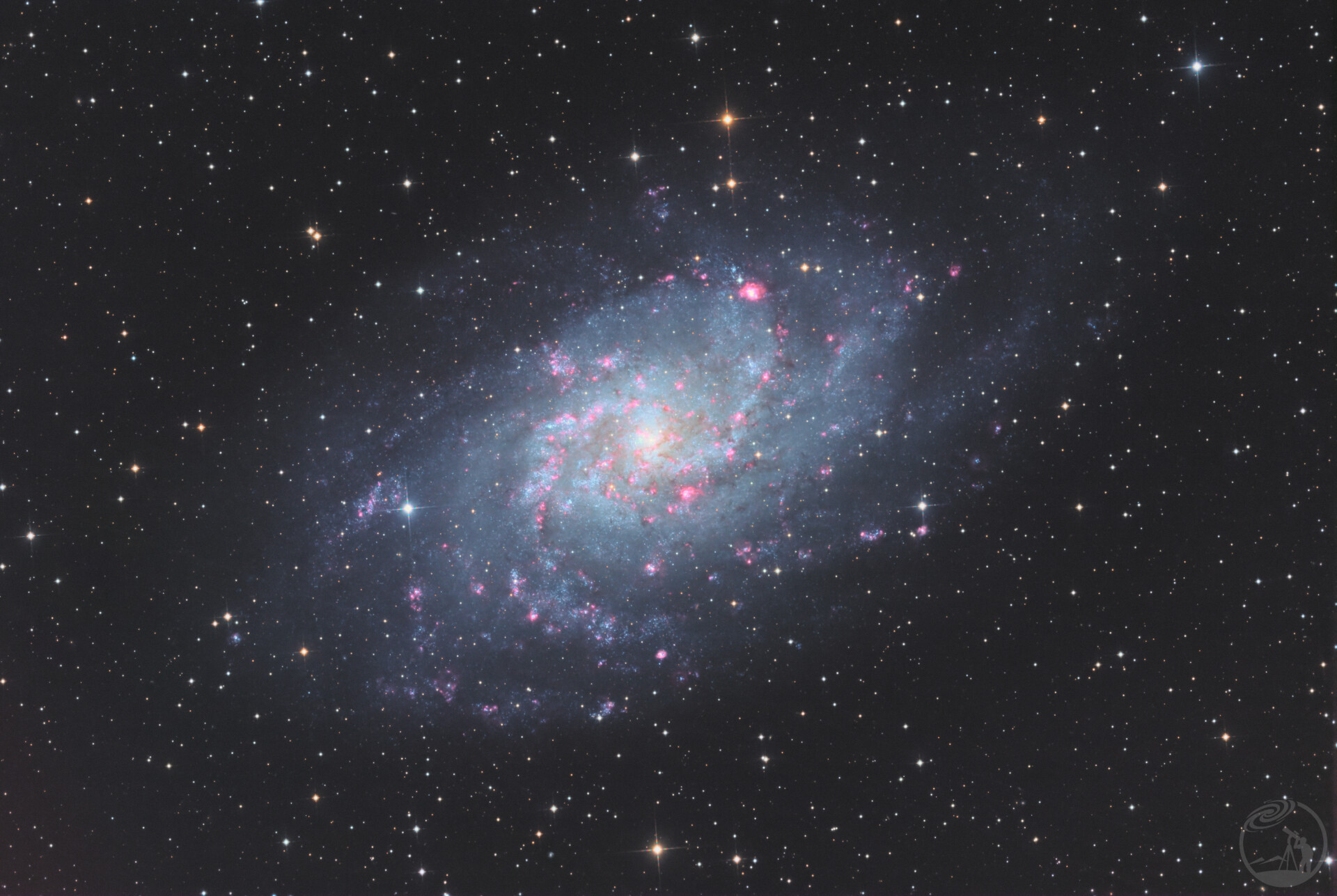 M33 