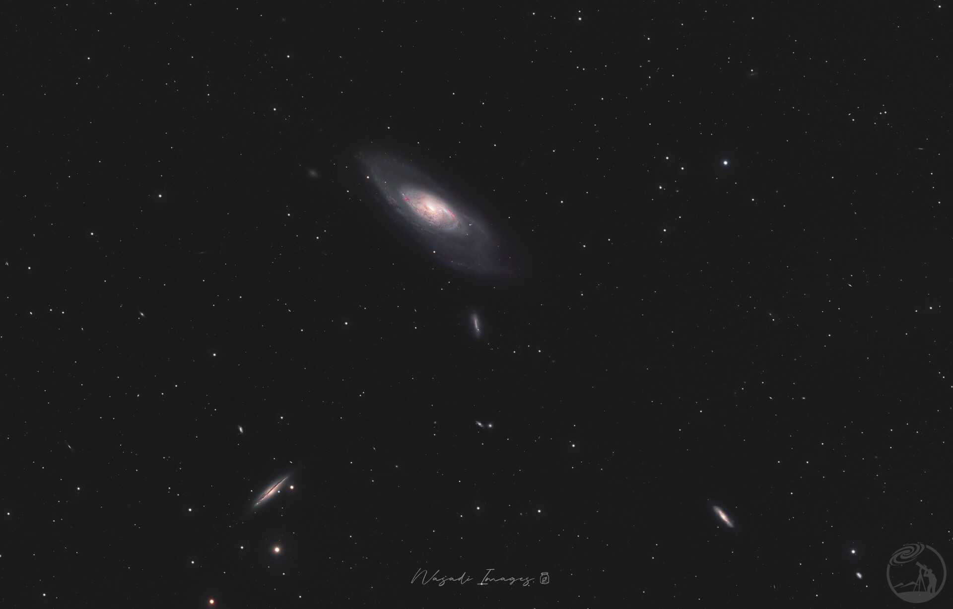 M106及周边星系