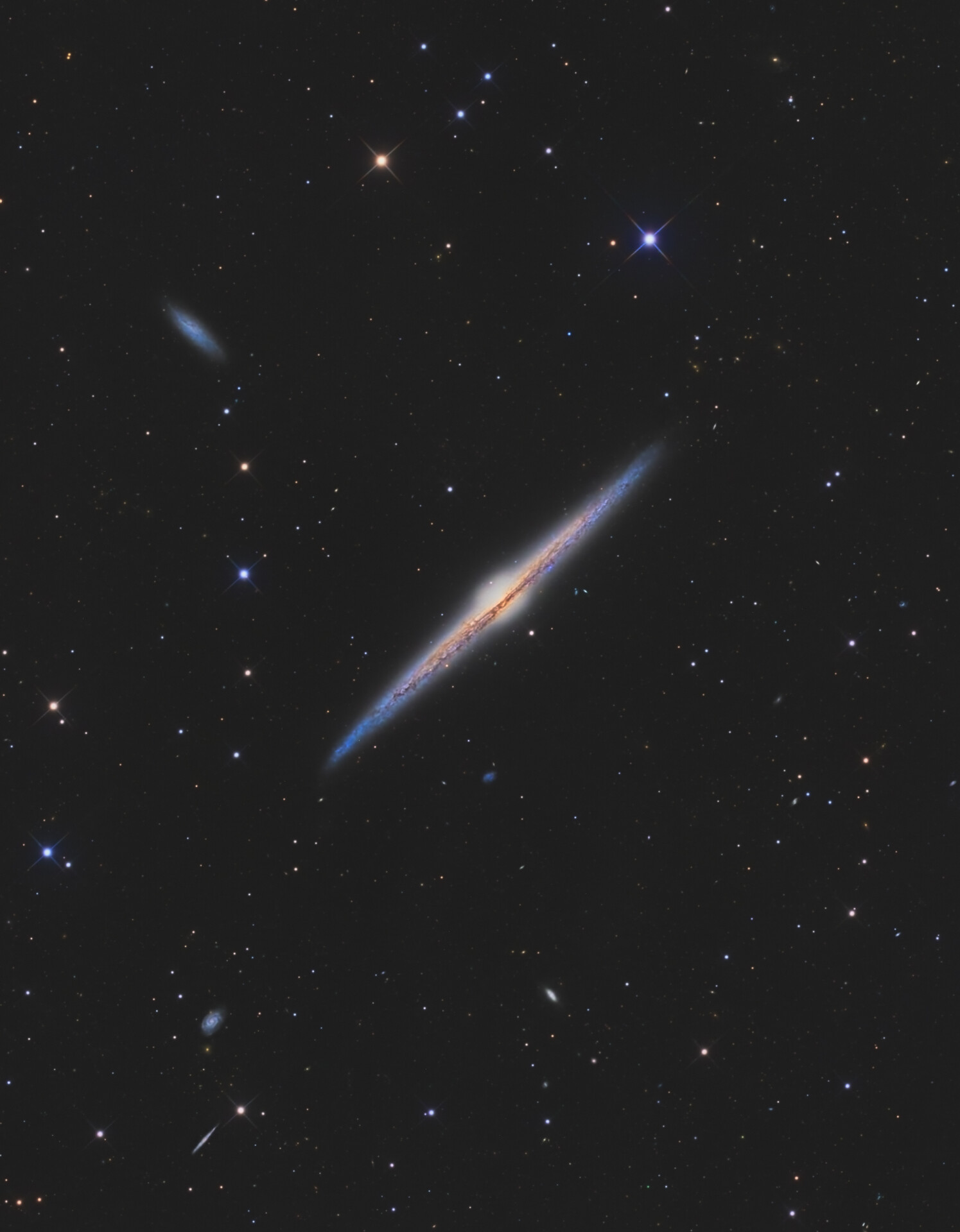 NGC4565 后发座星系