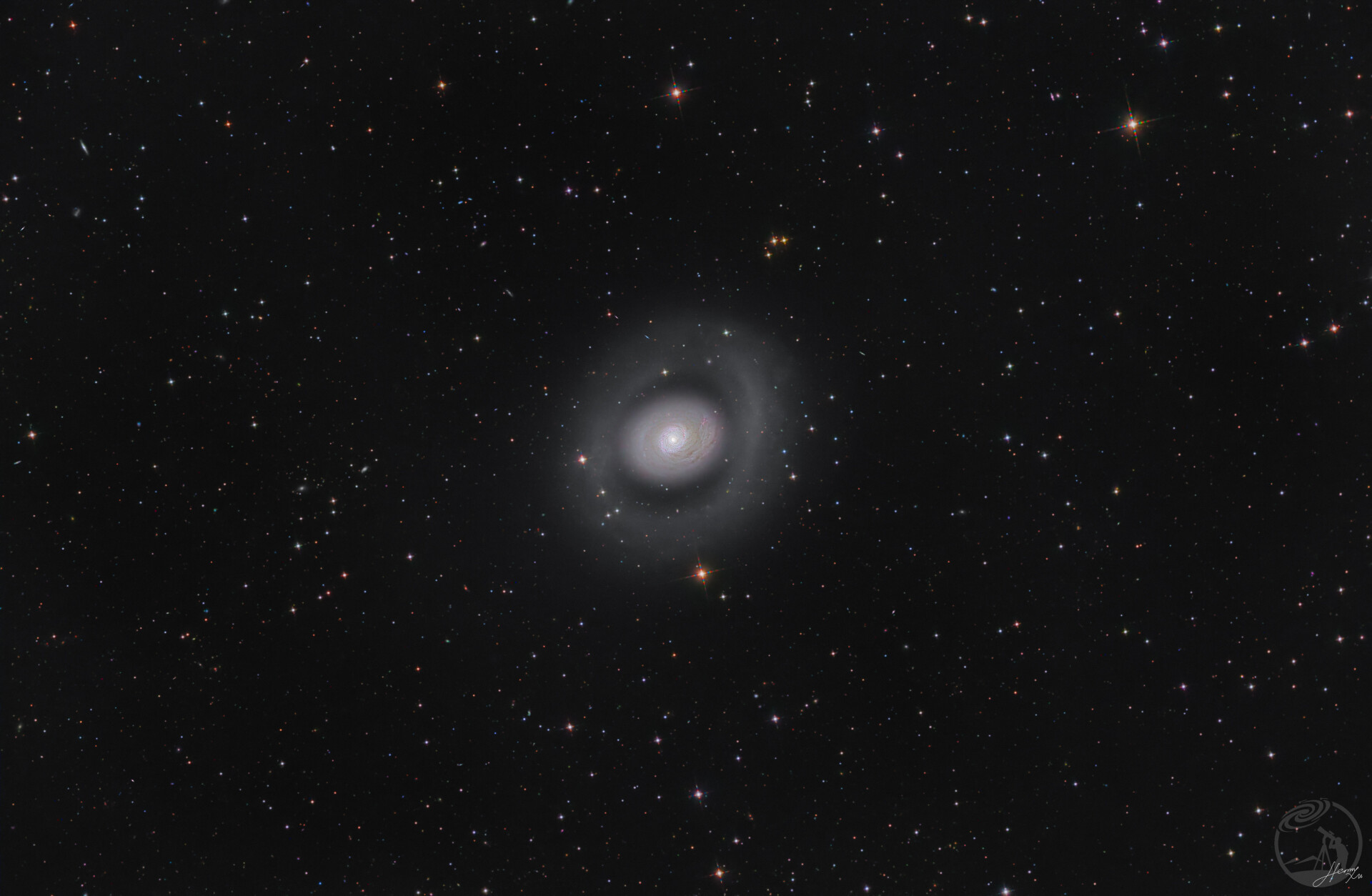 M94星爆星系