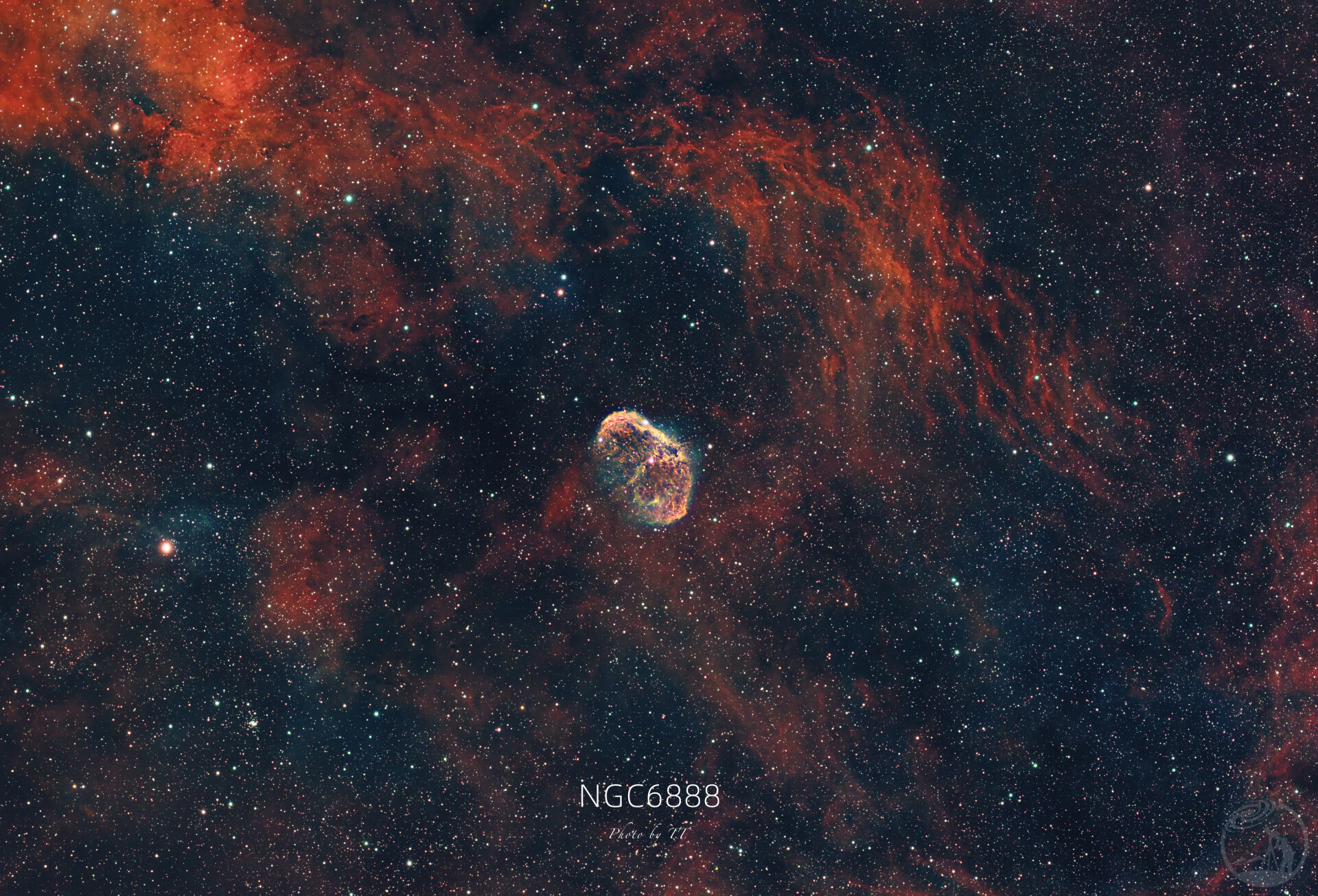 Ha+Oiii+Hb三通道合成的NGC6888