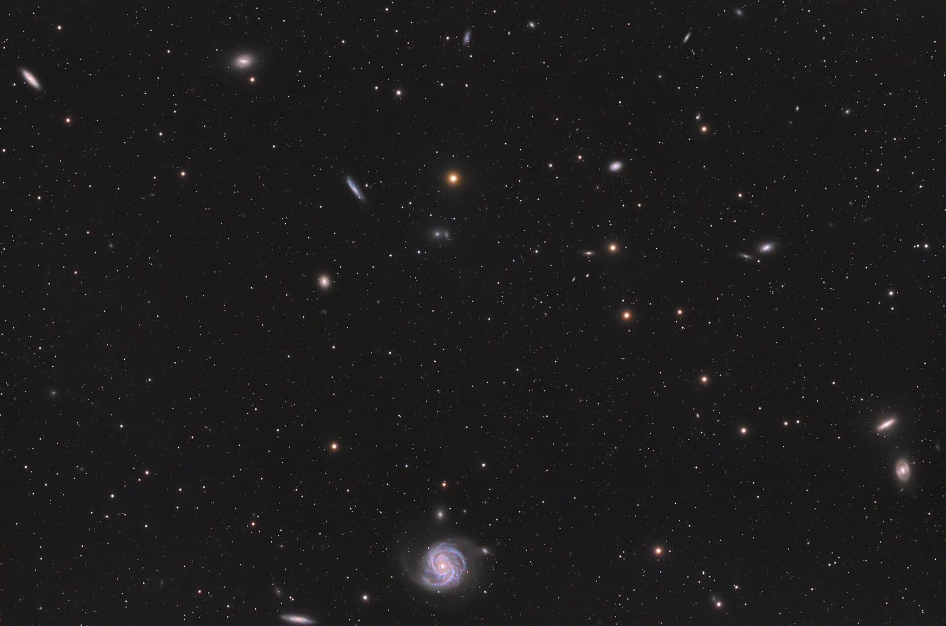 M100及周边小星系