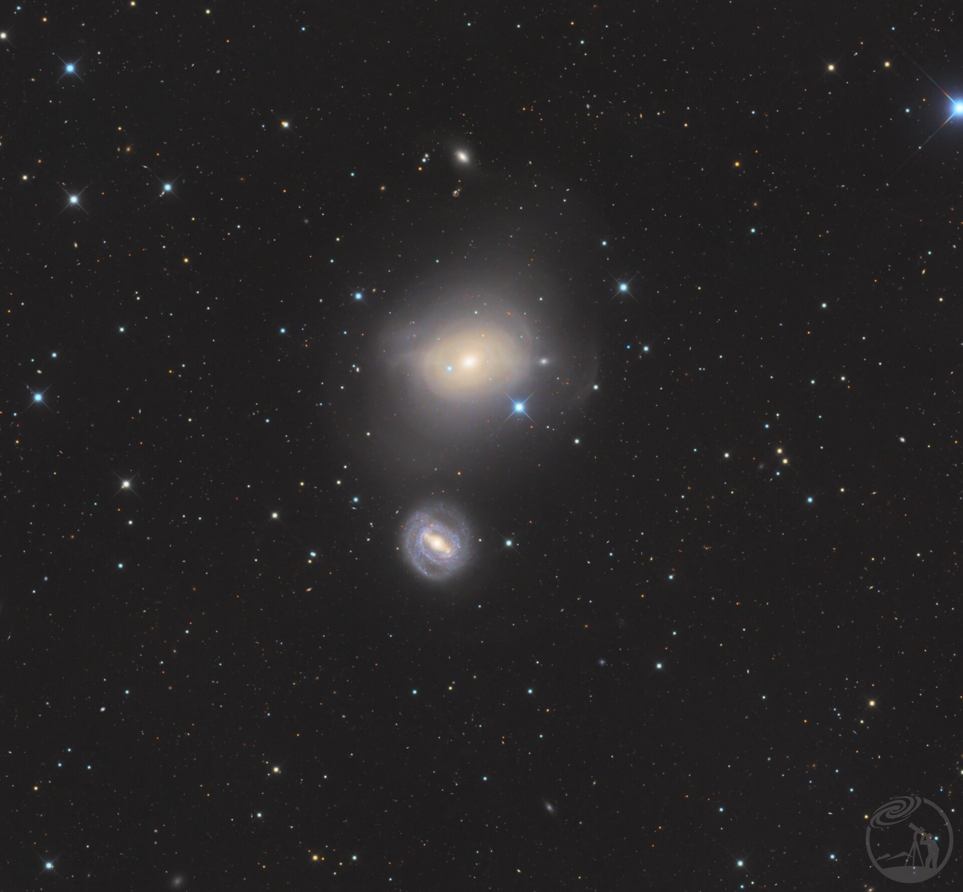 M85与它的老婆孩子