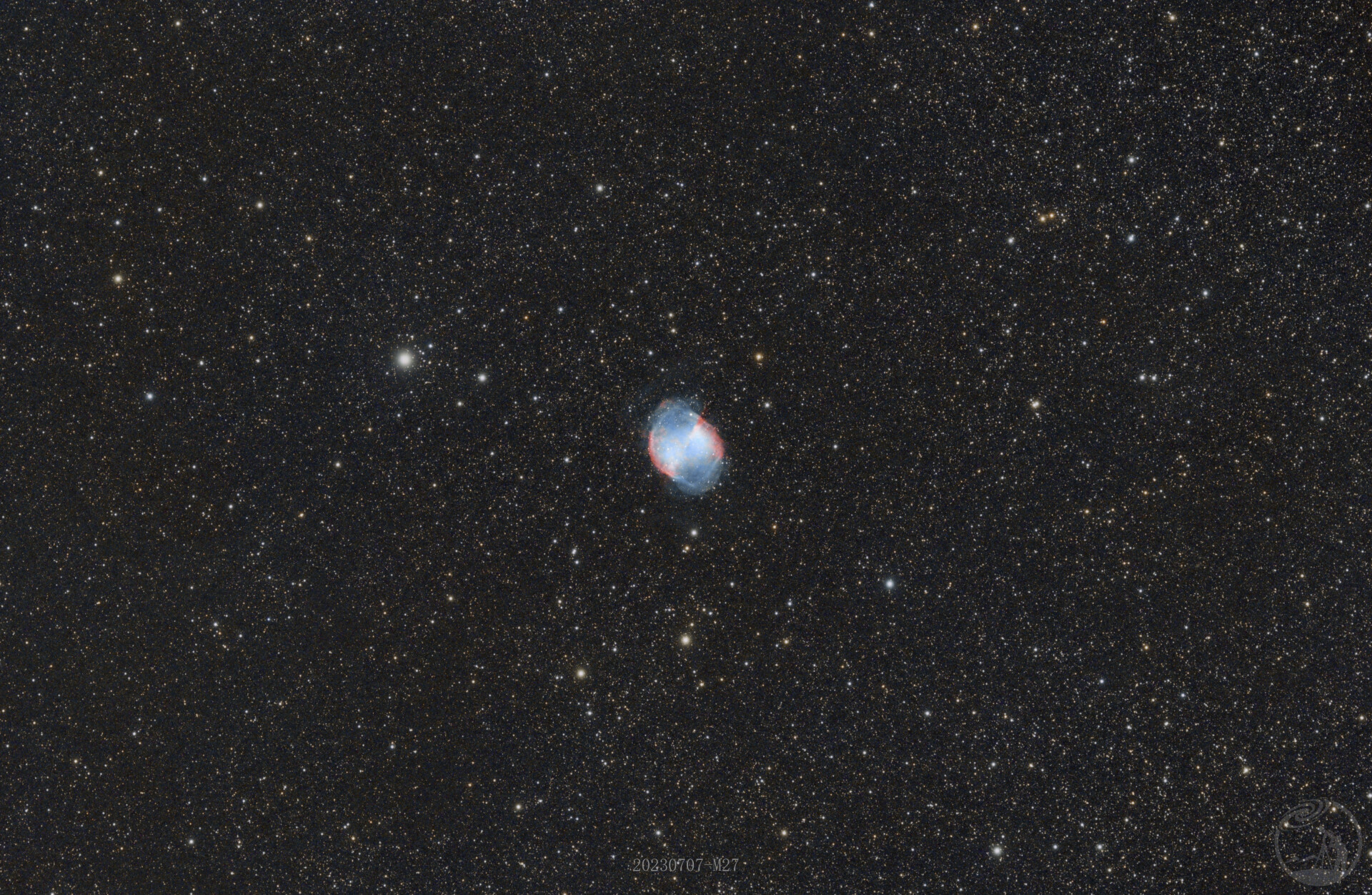哑铃星云M27