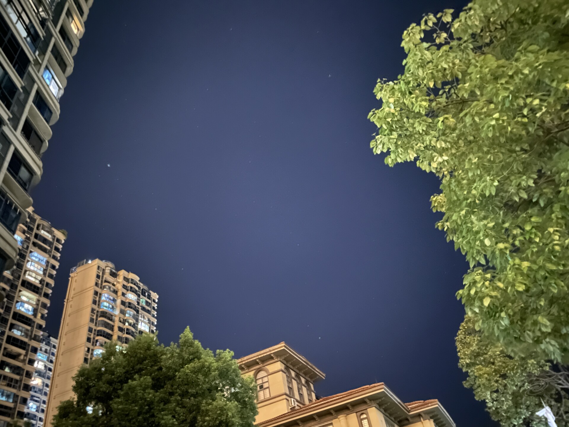小区夜空（二）