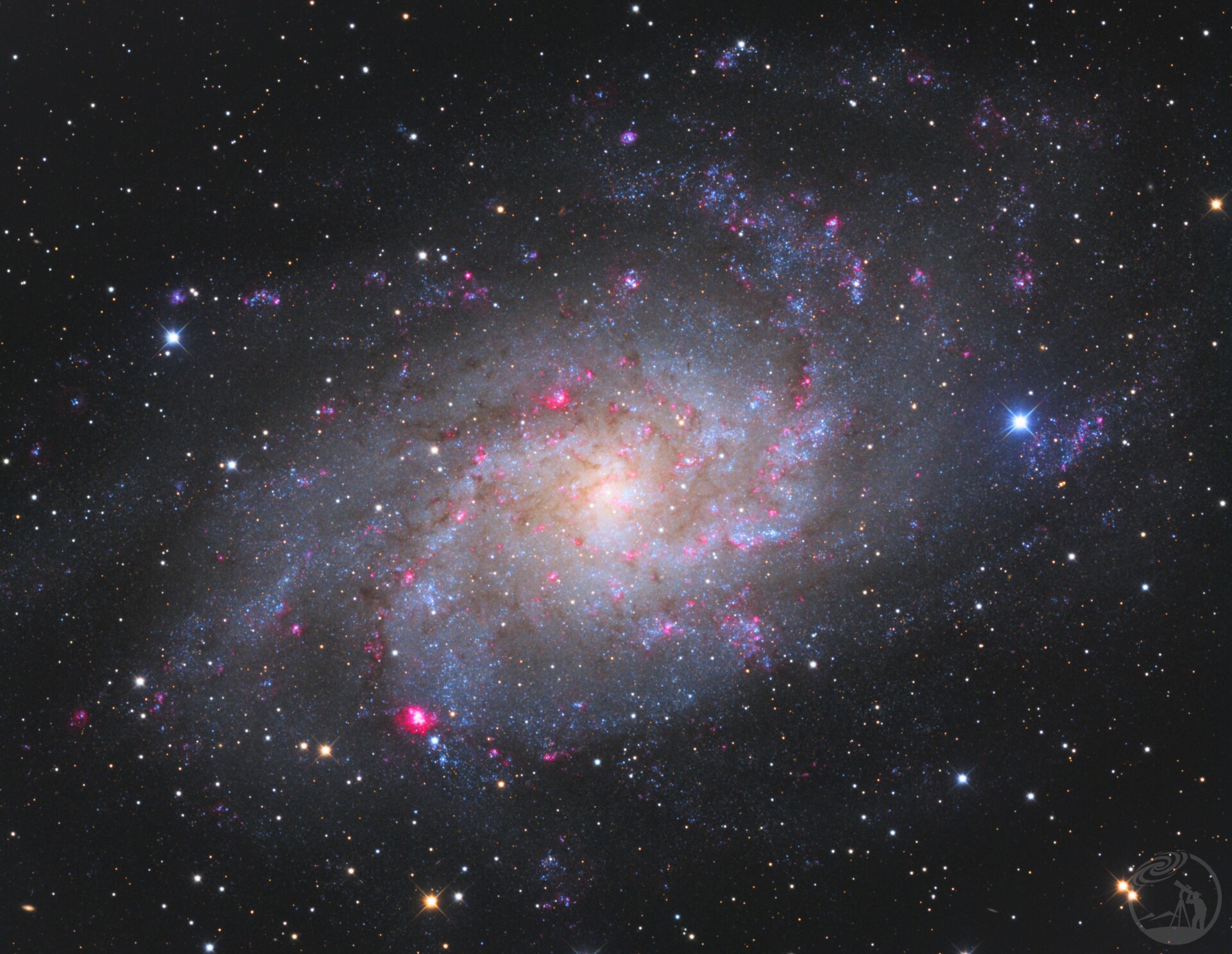 m33