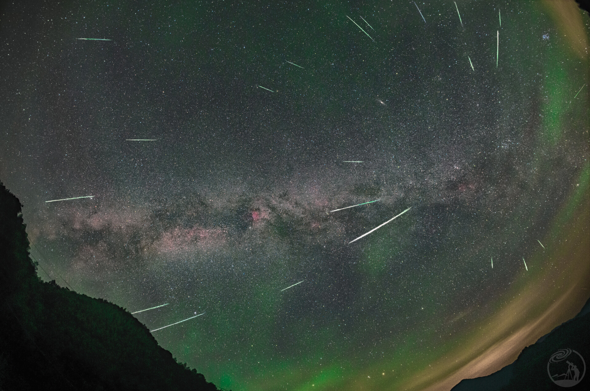 英仙座流星雨流星合辑