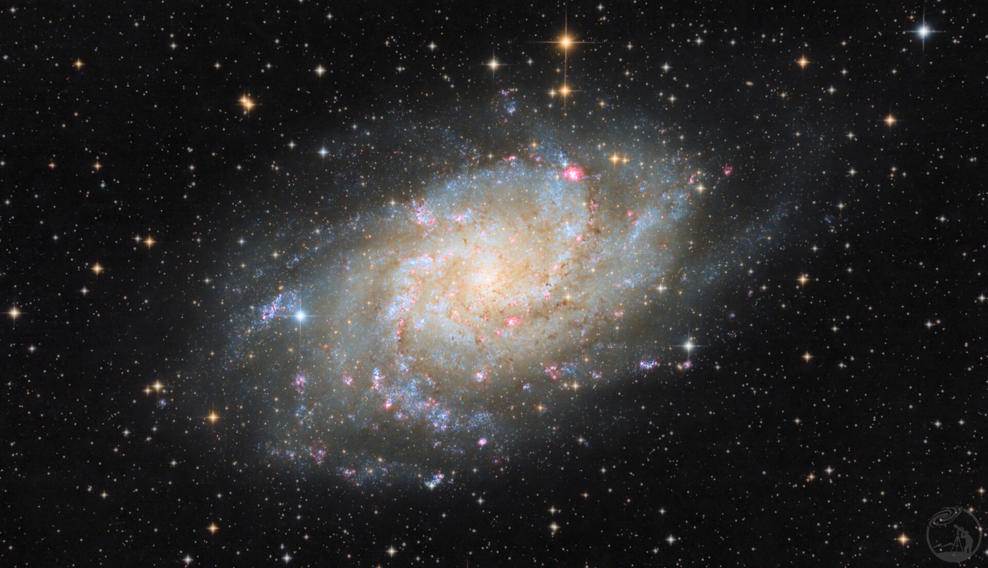 m33