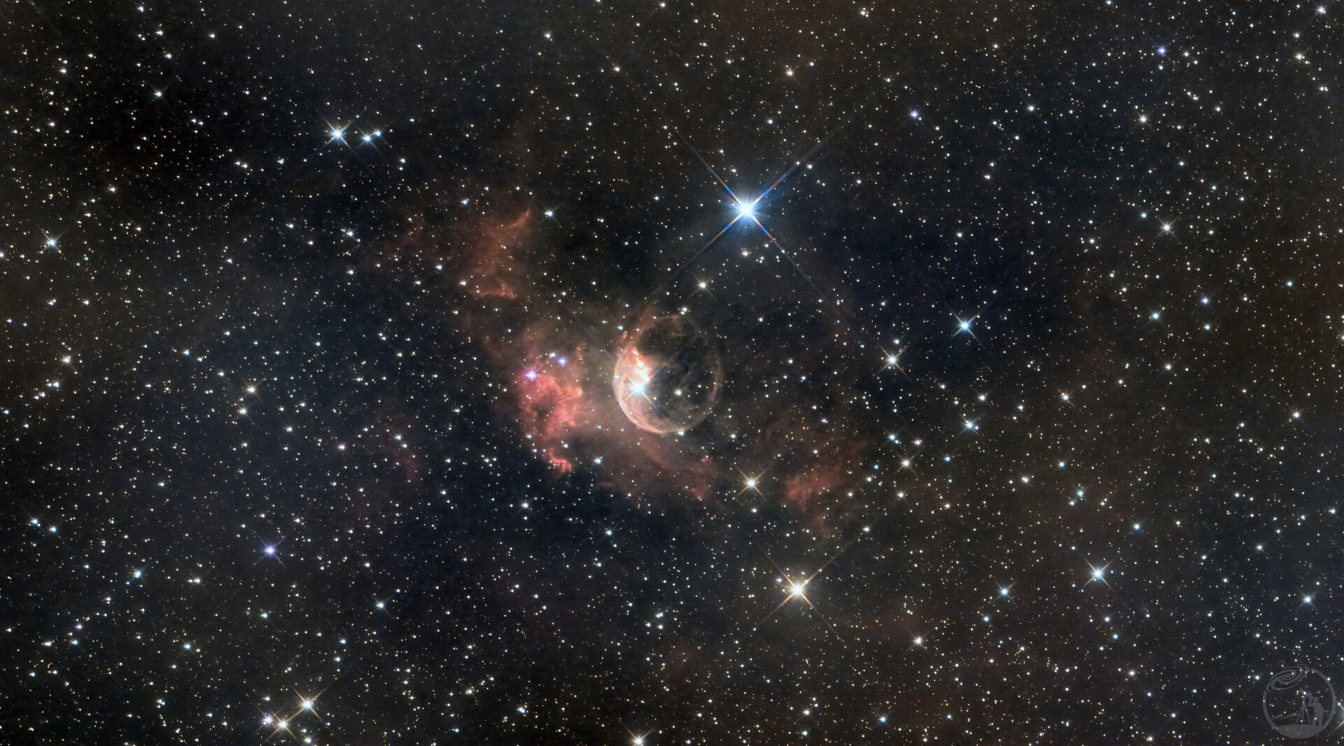 气泡星云 (NGC 7635)