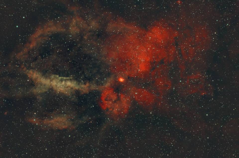 SH2-157龙虾钳星云