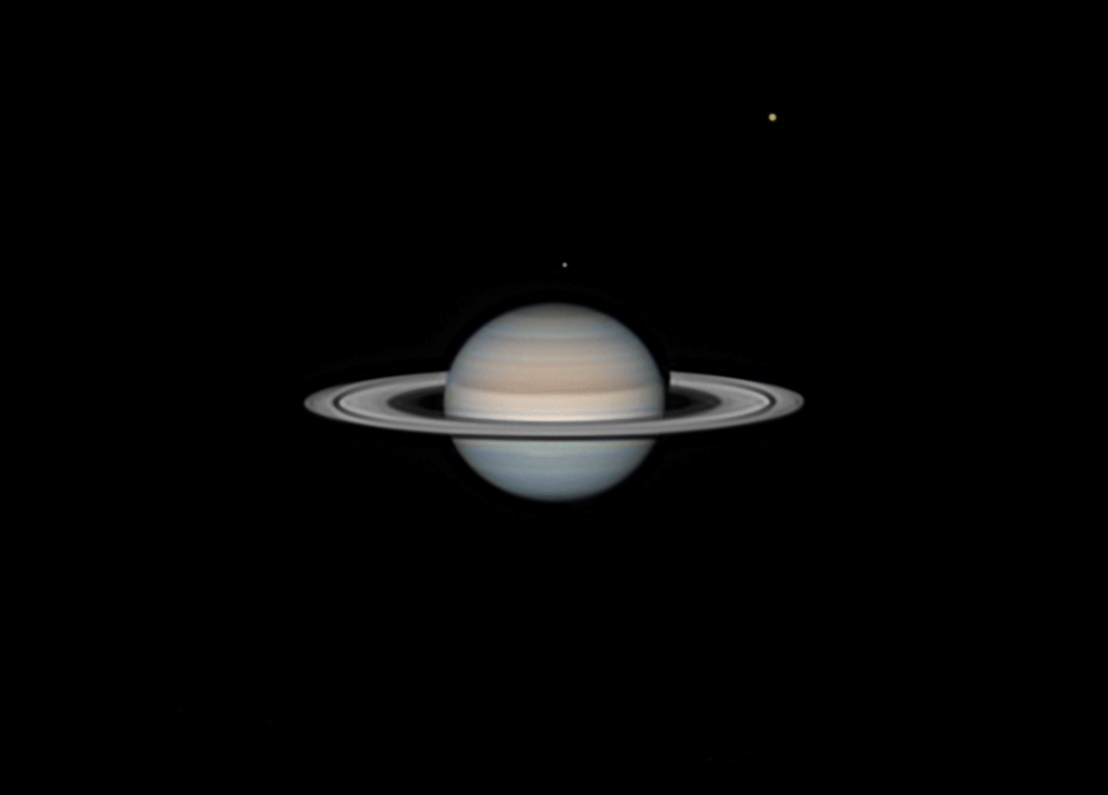 渐远的土星