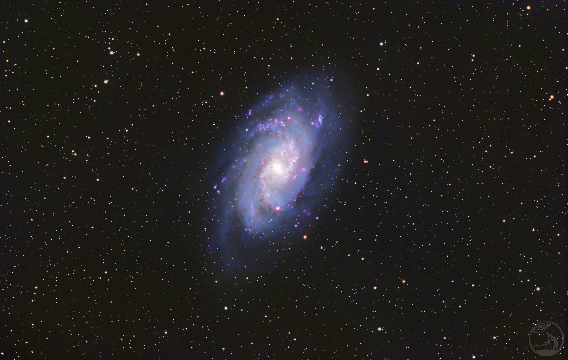 m33三角座星系