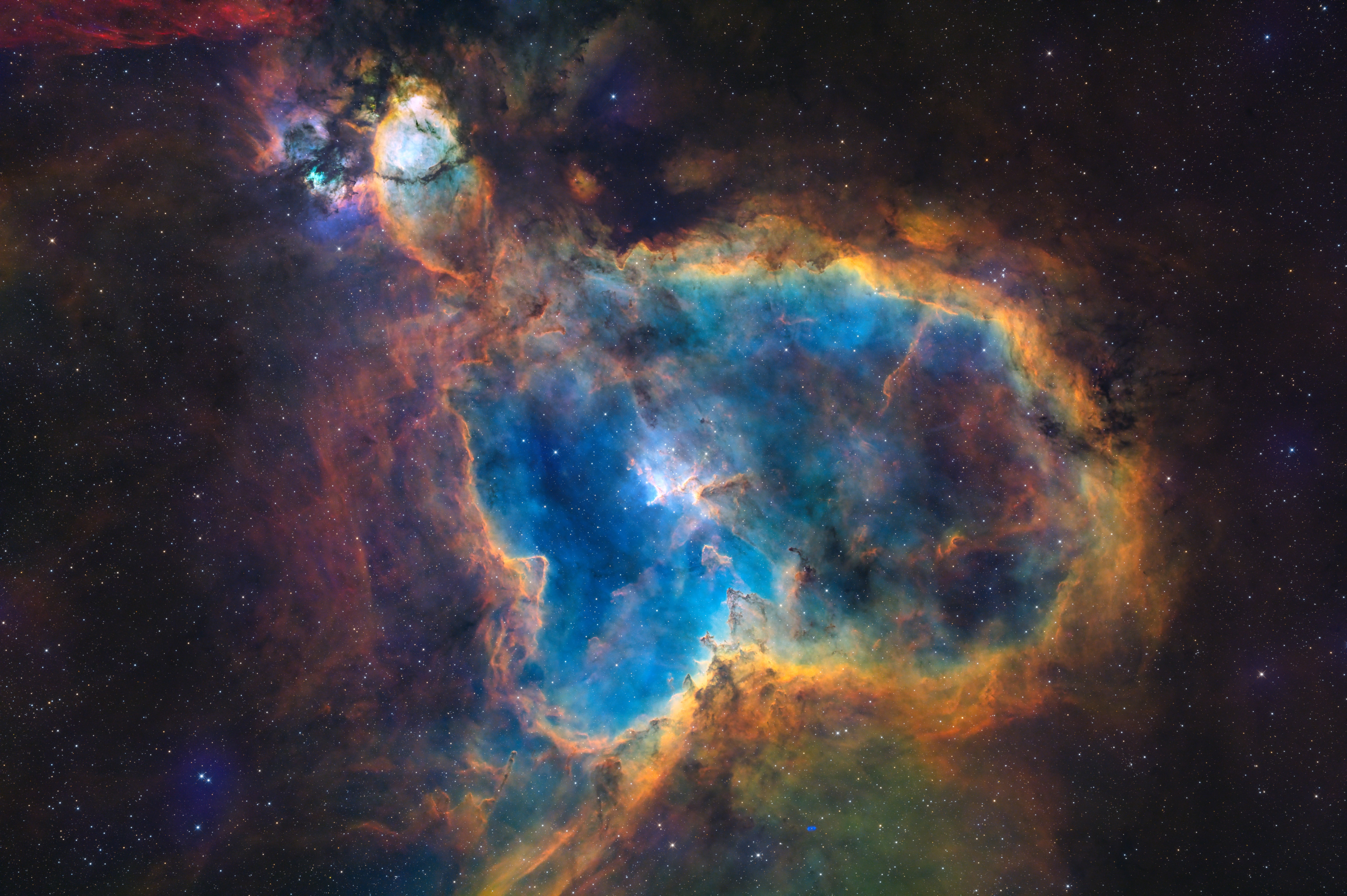 二级区小房牛心脏星云