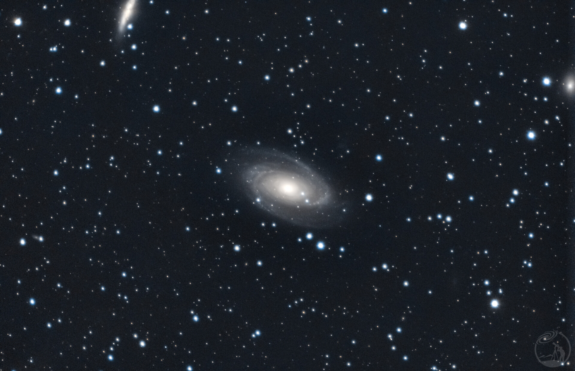 星特朗80dx普消拍摄的m81波德星系