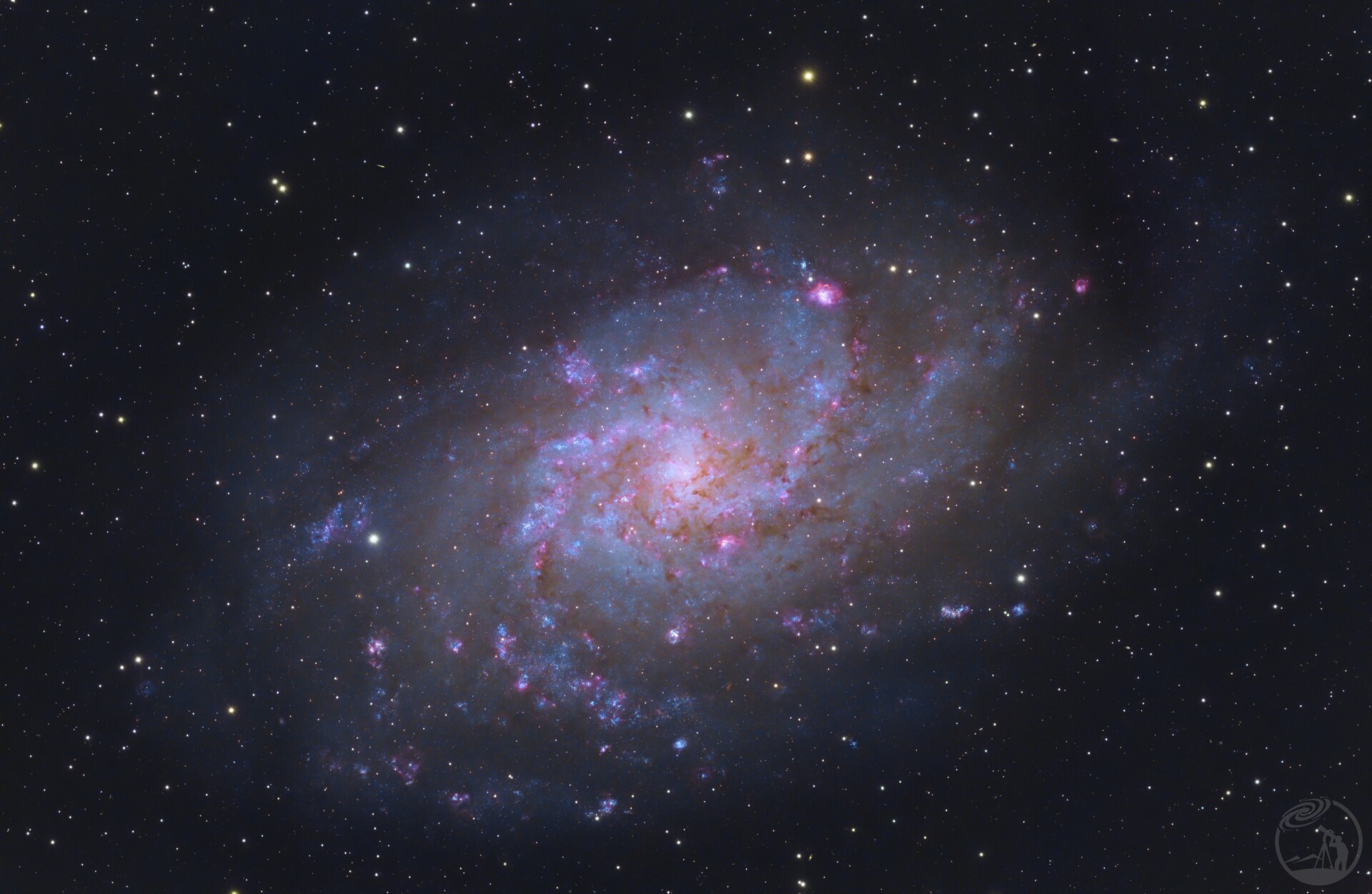 m33