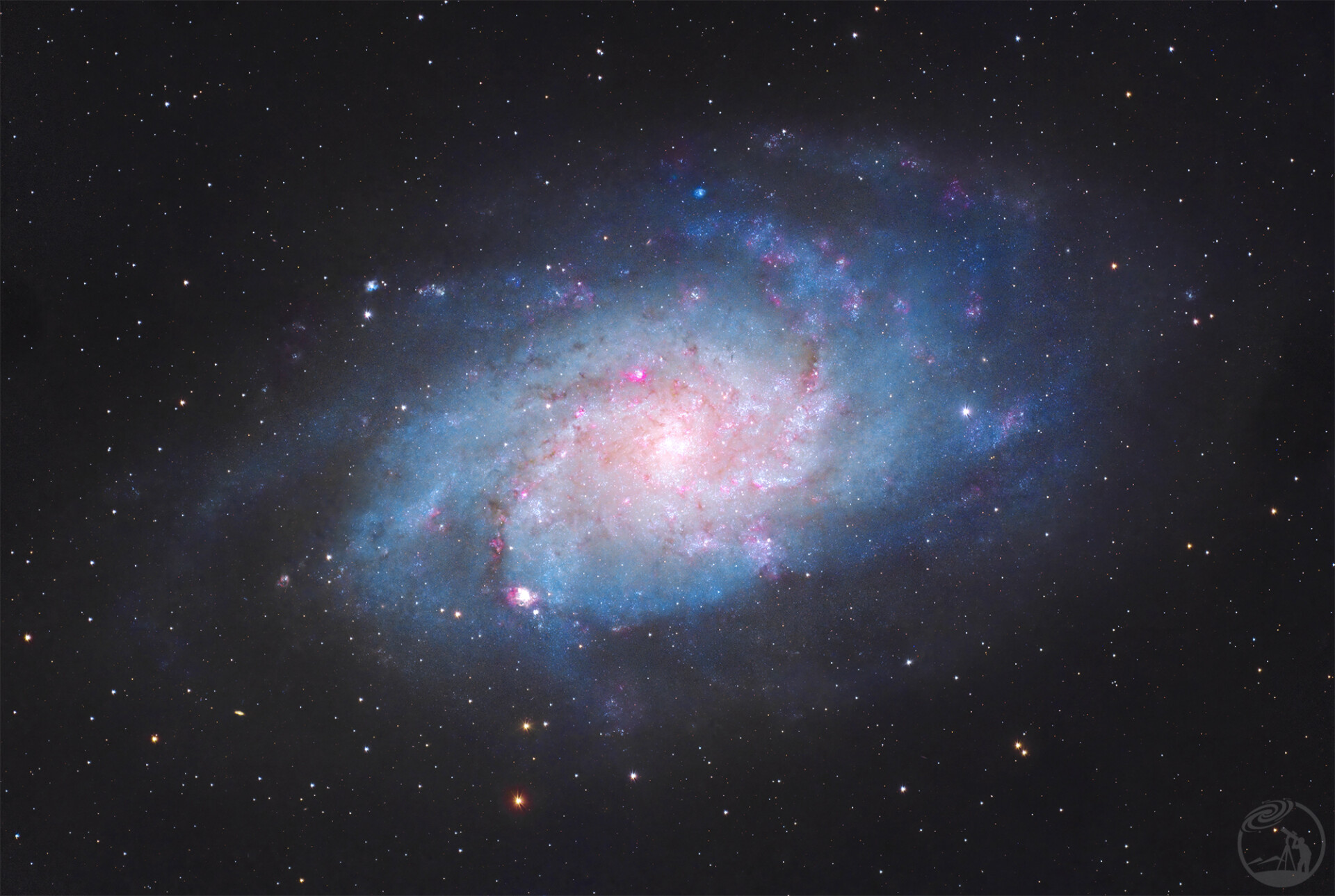 M33