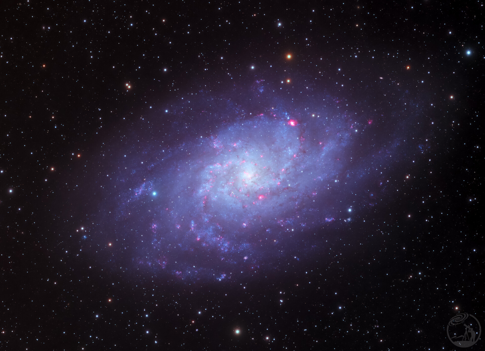 M33