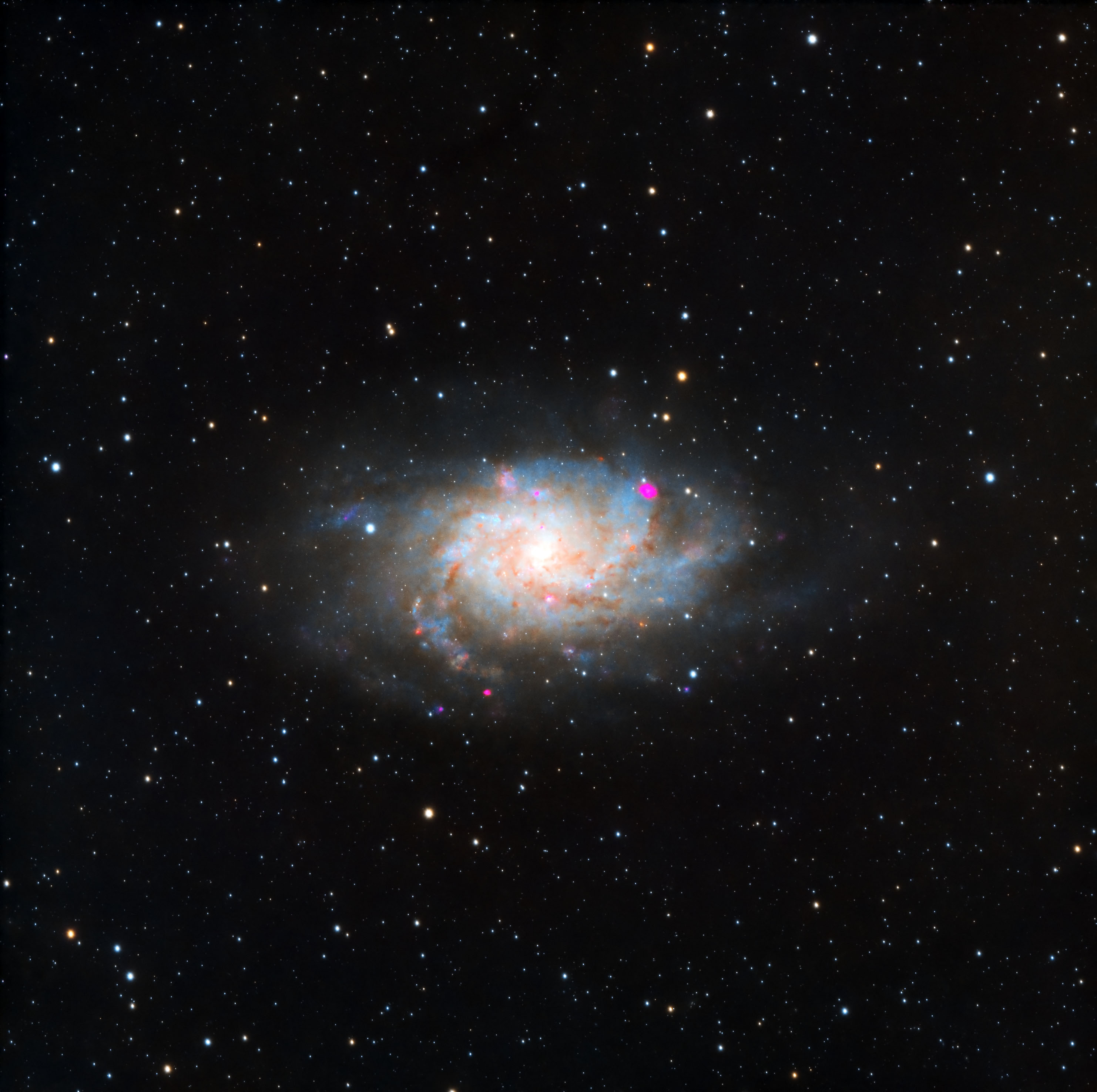 三角座星系3级区8小时rgb h