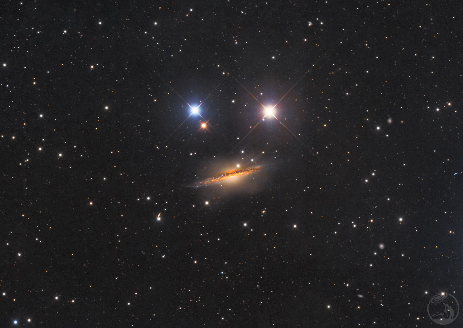 NGC1055笑脸星系